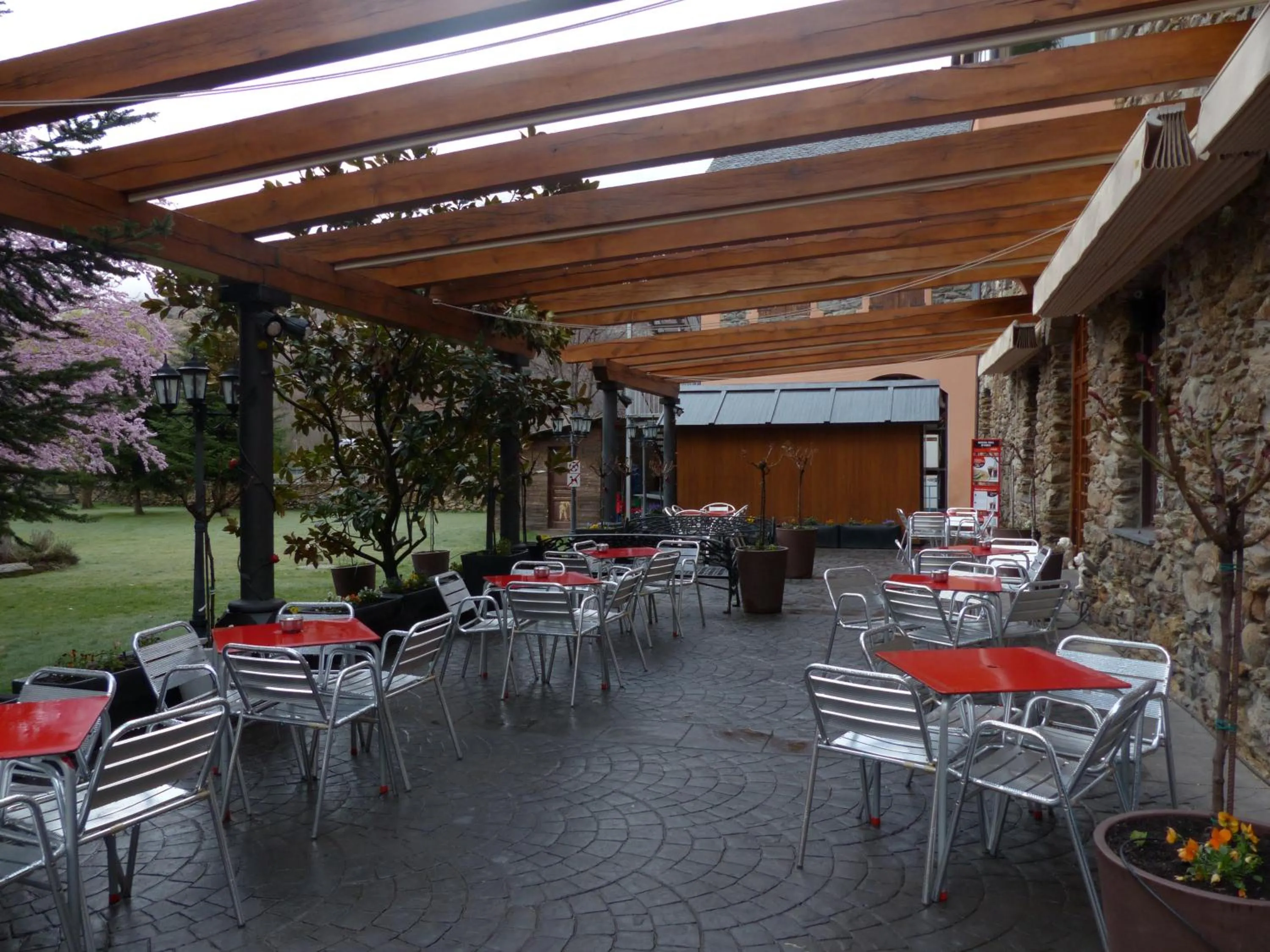 Lounge or bar in Hostal Vall D'Aneu by Arcas & Sambola