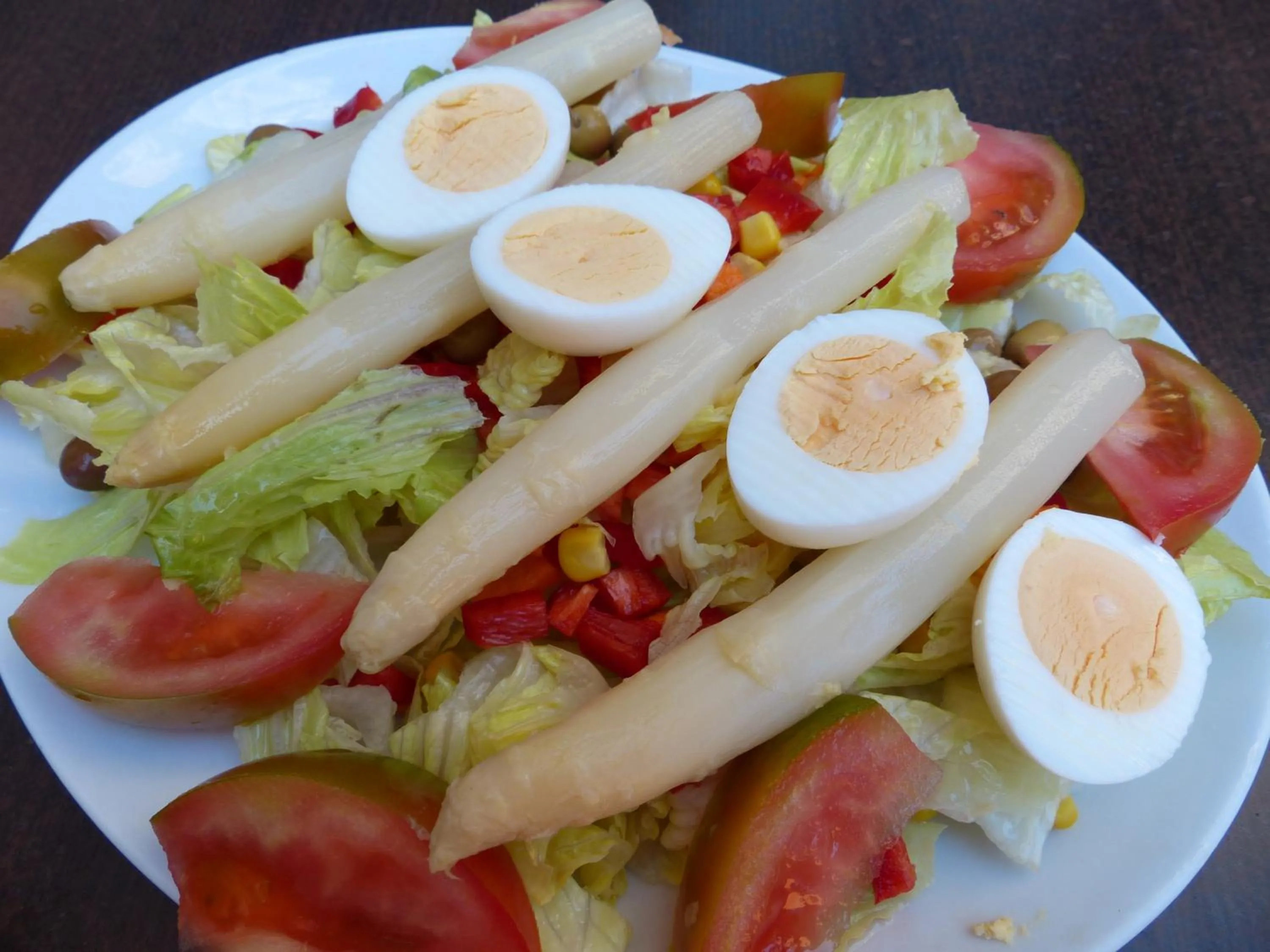 Food close-up in Hostal Vall D'Aneu by Arcas & Sambola