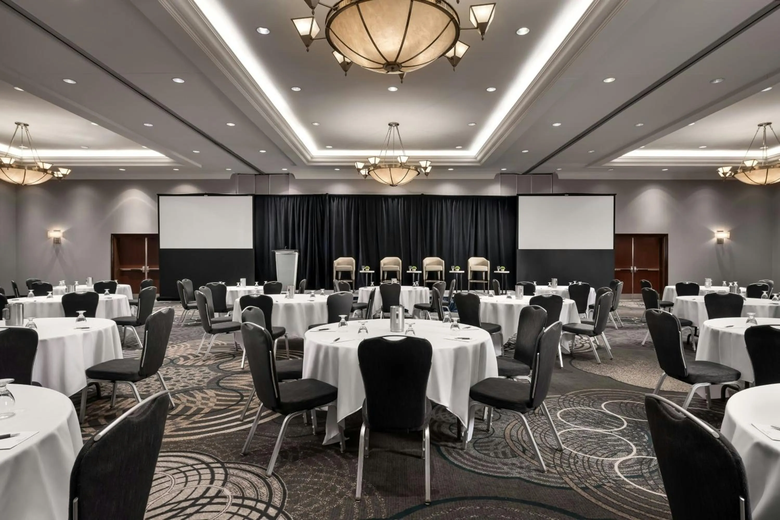 Meeting/conference room in Sheraton Toronto Airport Hotel & Conference Centre