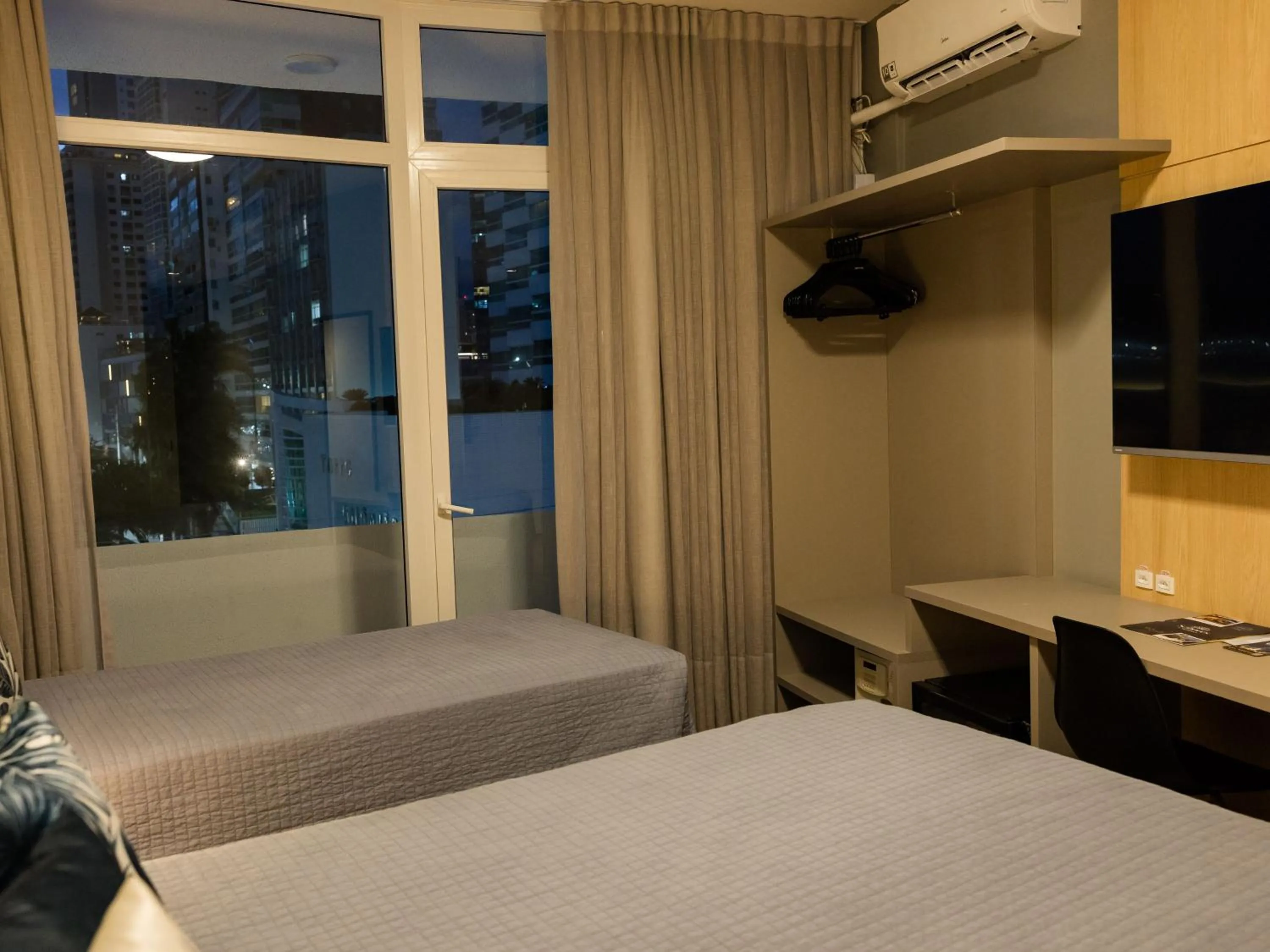 Bed in Marambaia Hotel e Convenções