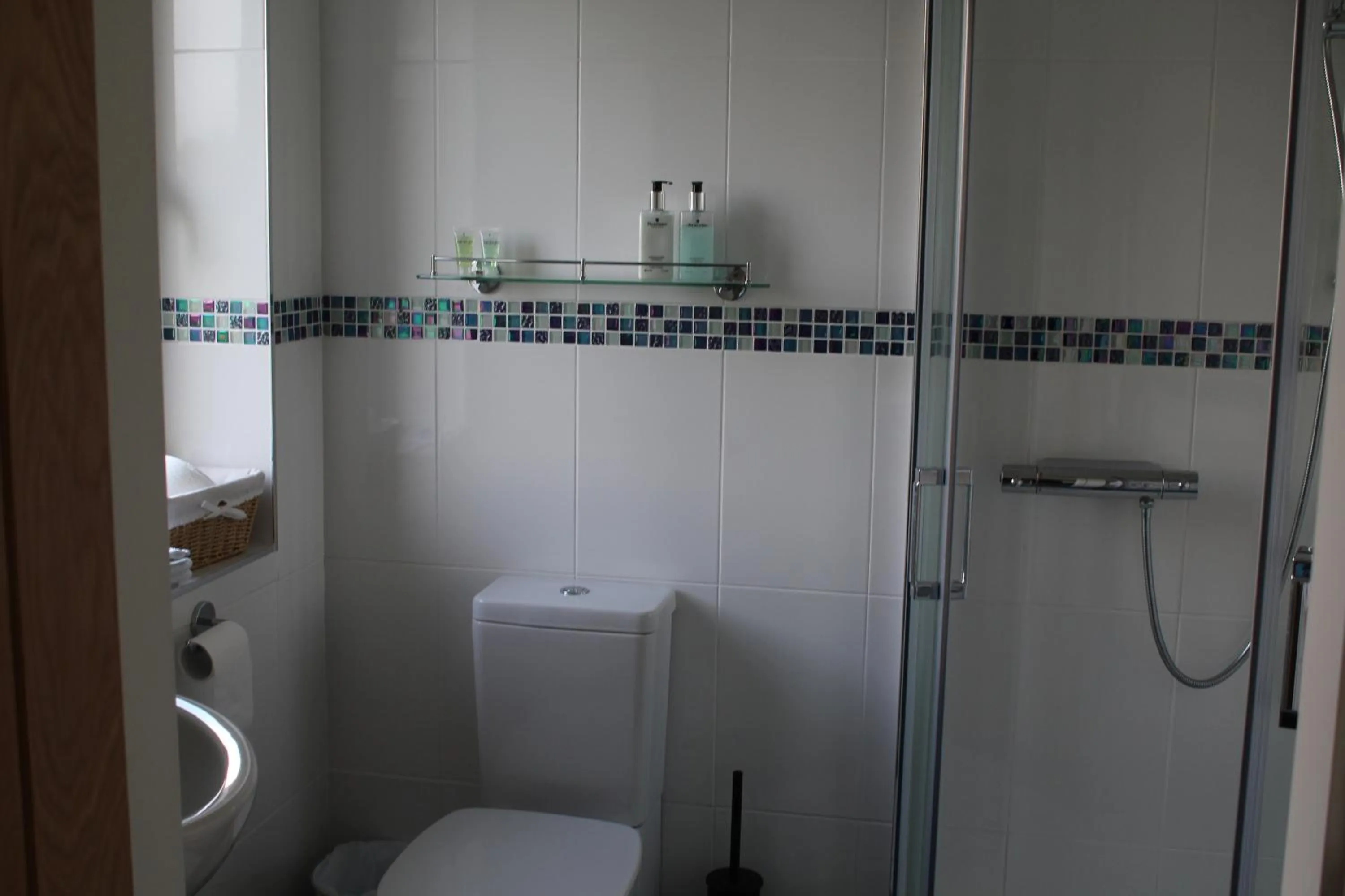 Bathroom in Luachra Lodge