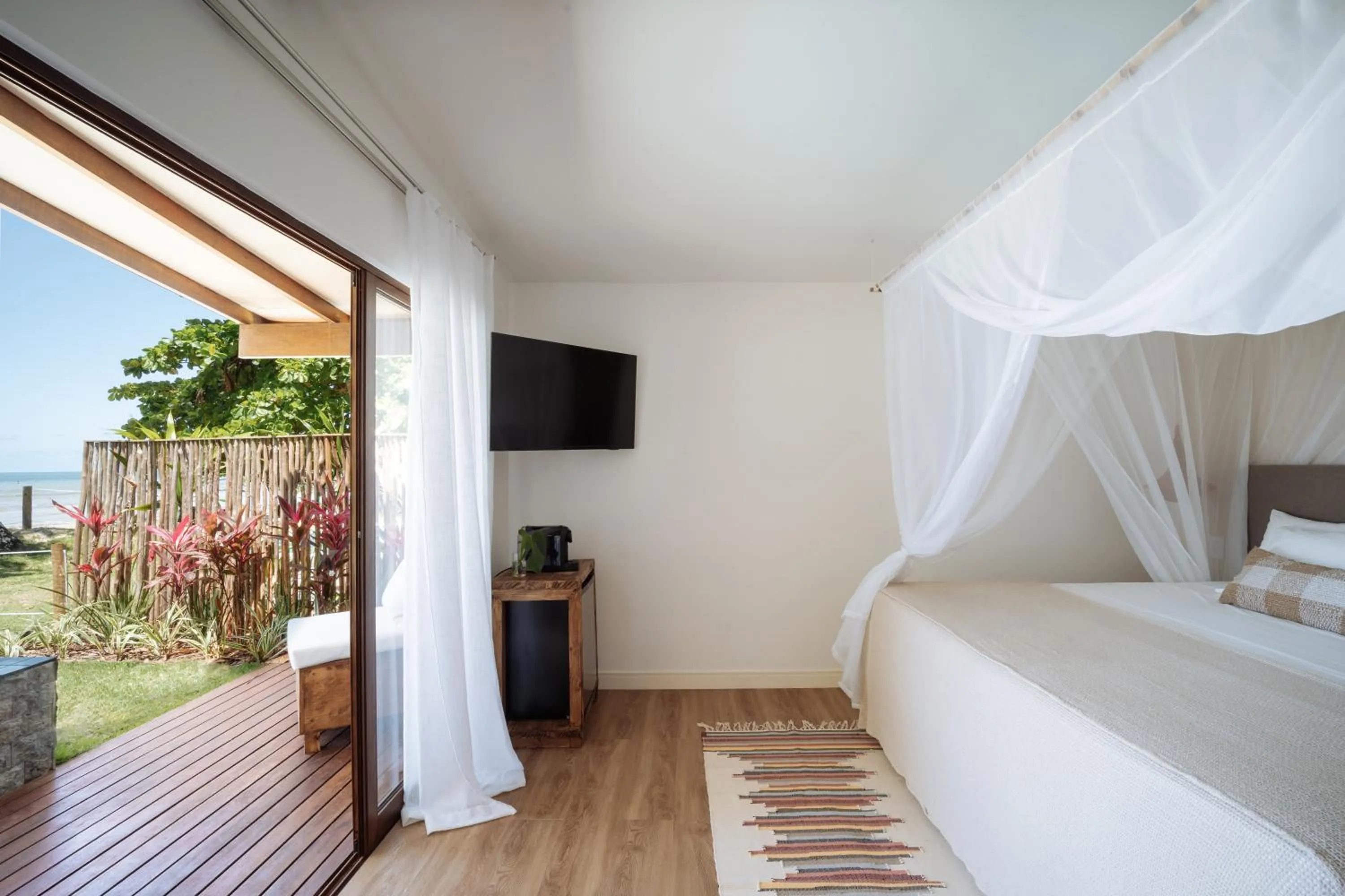 View (from property/room), Bed in Vila Dos Orixás Boutique Hotel