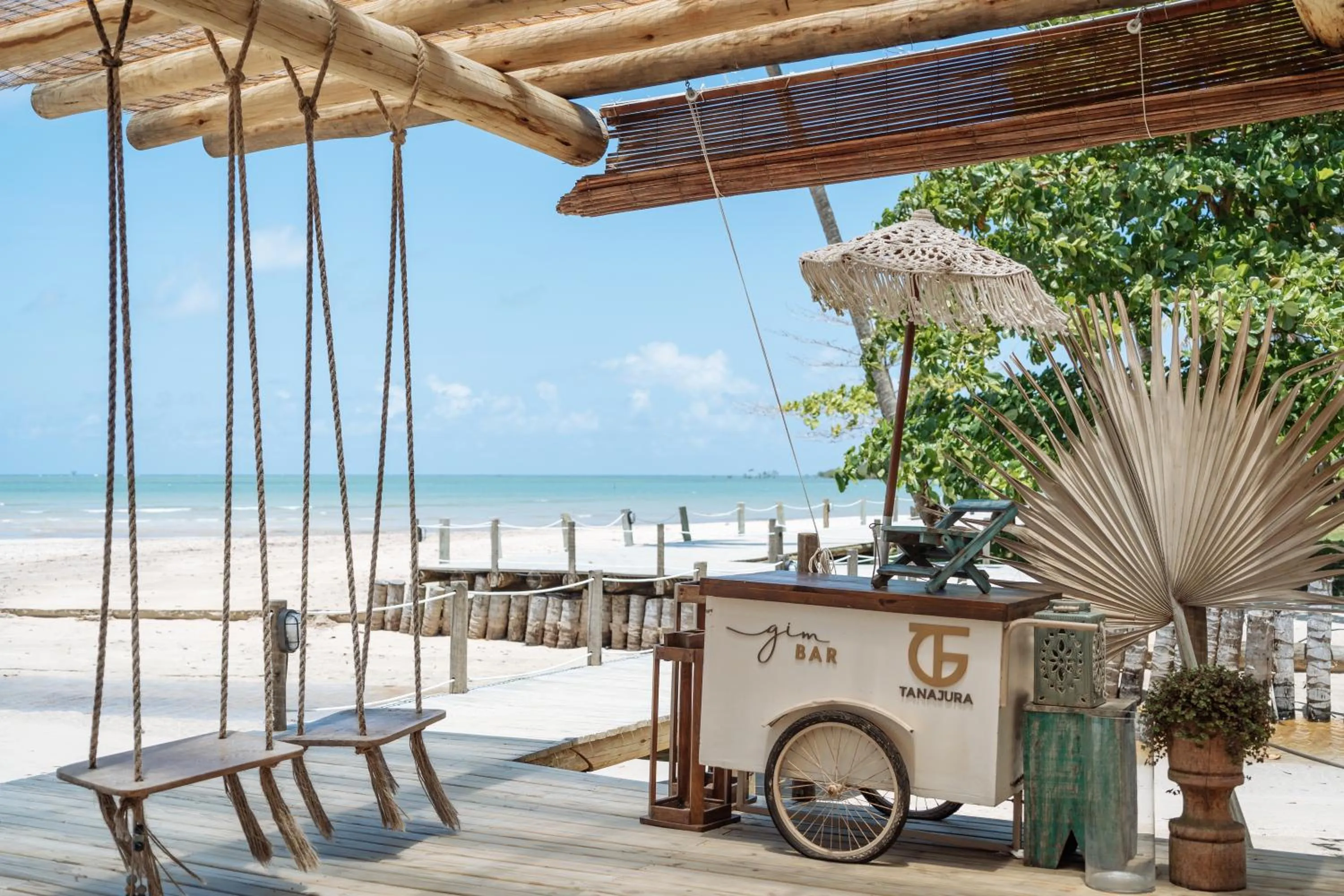 Restaurant/places to eat in Vila Dos Orixás Boutique Hotel