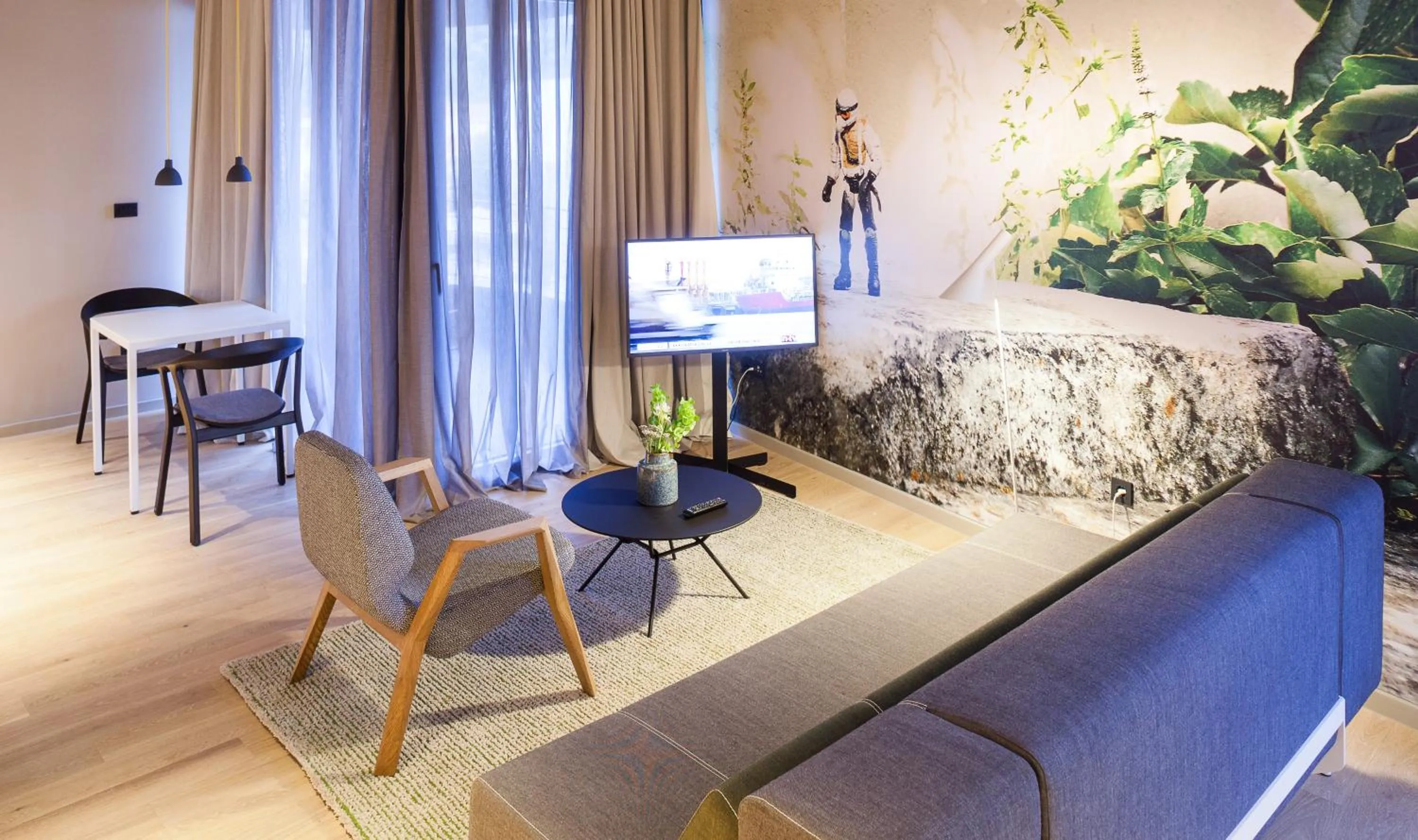 Bed in One Suite Hotel