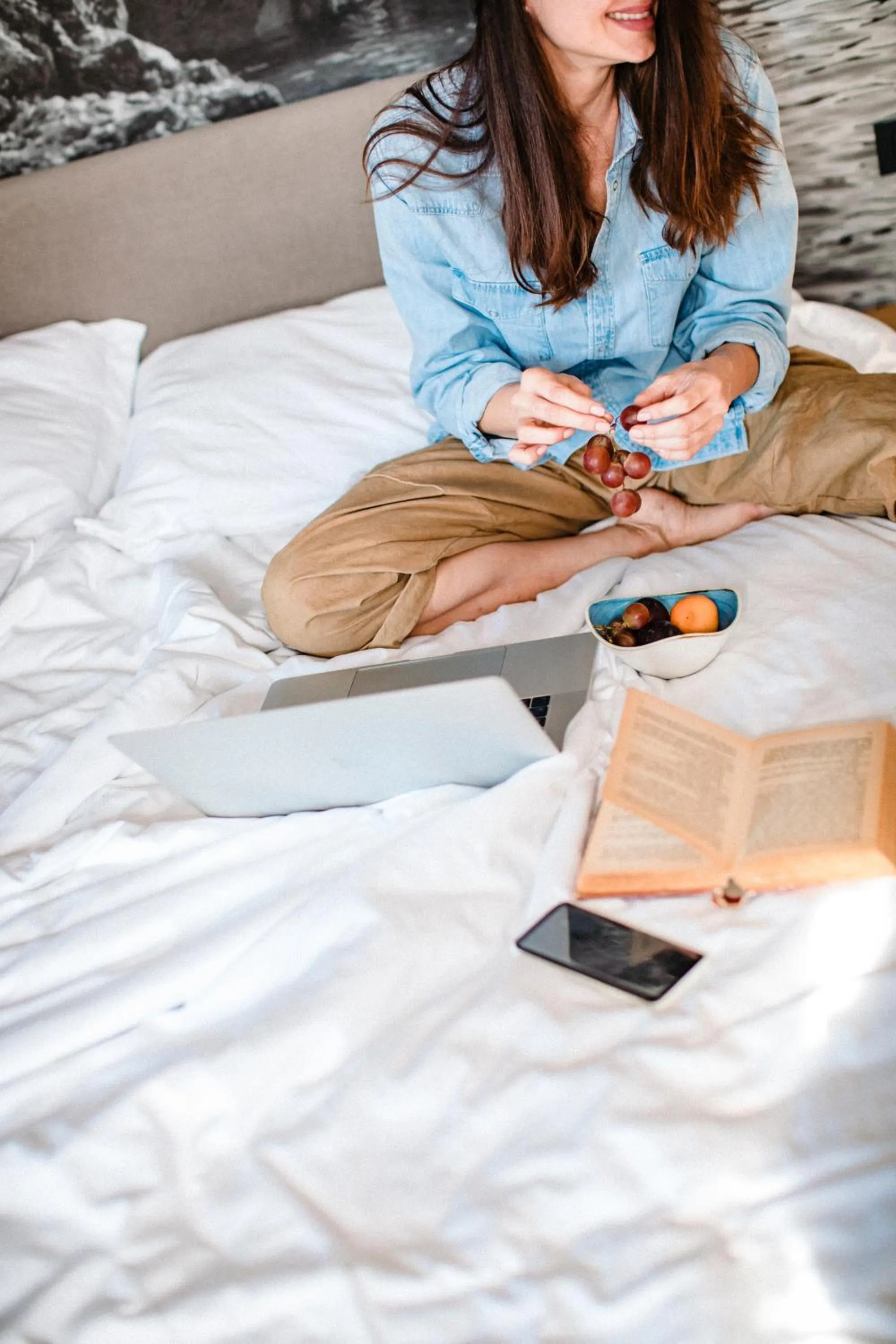 Bed in One Suite Hotel