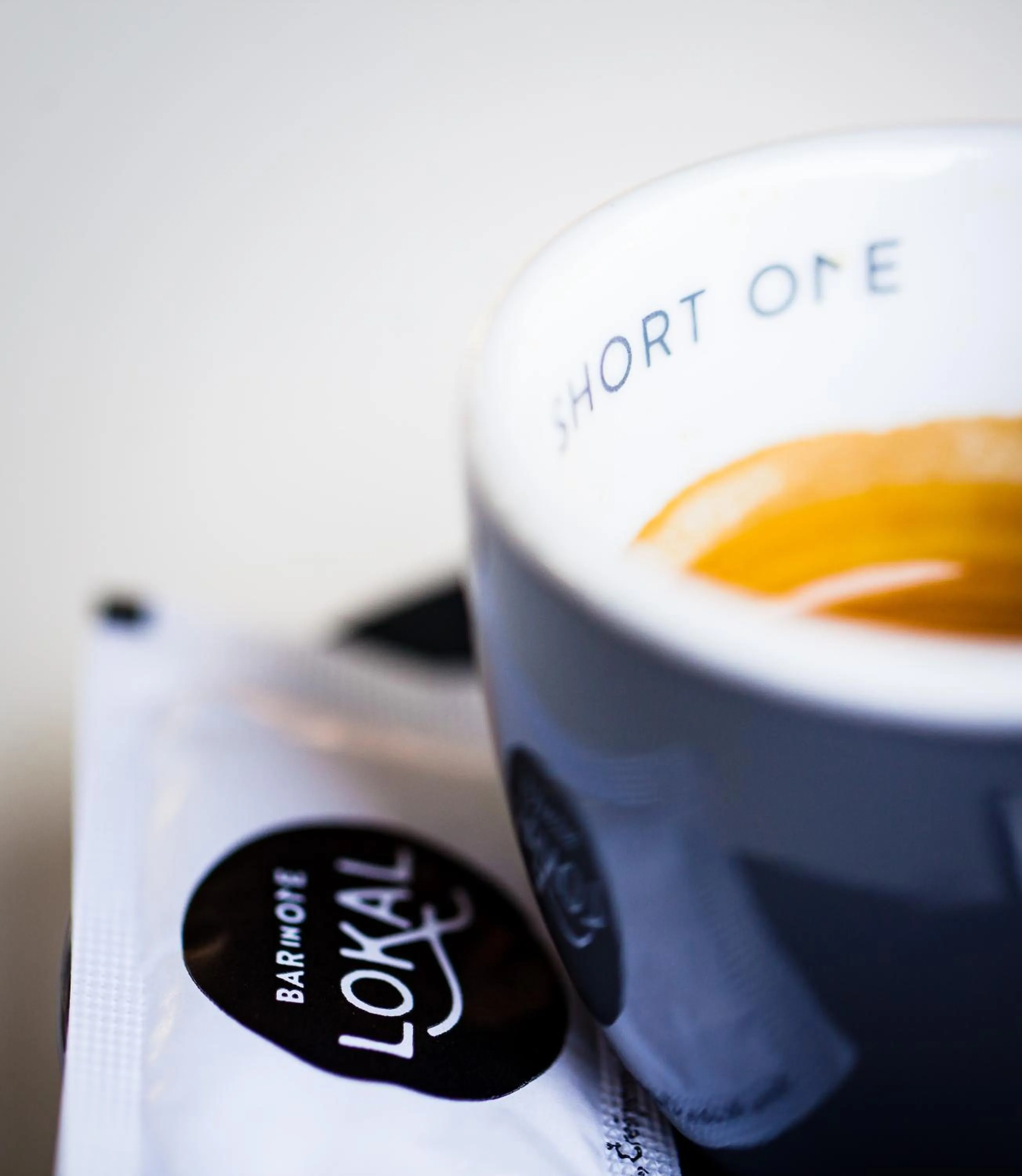 Logo/Certificate/Sign in One Suite Hotel