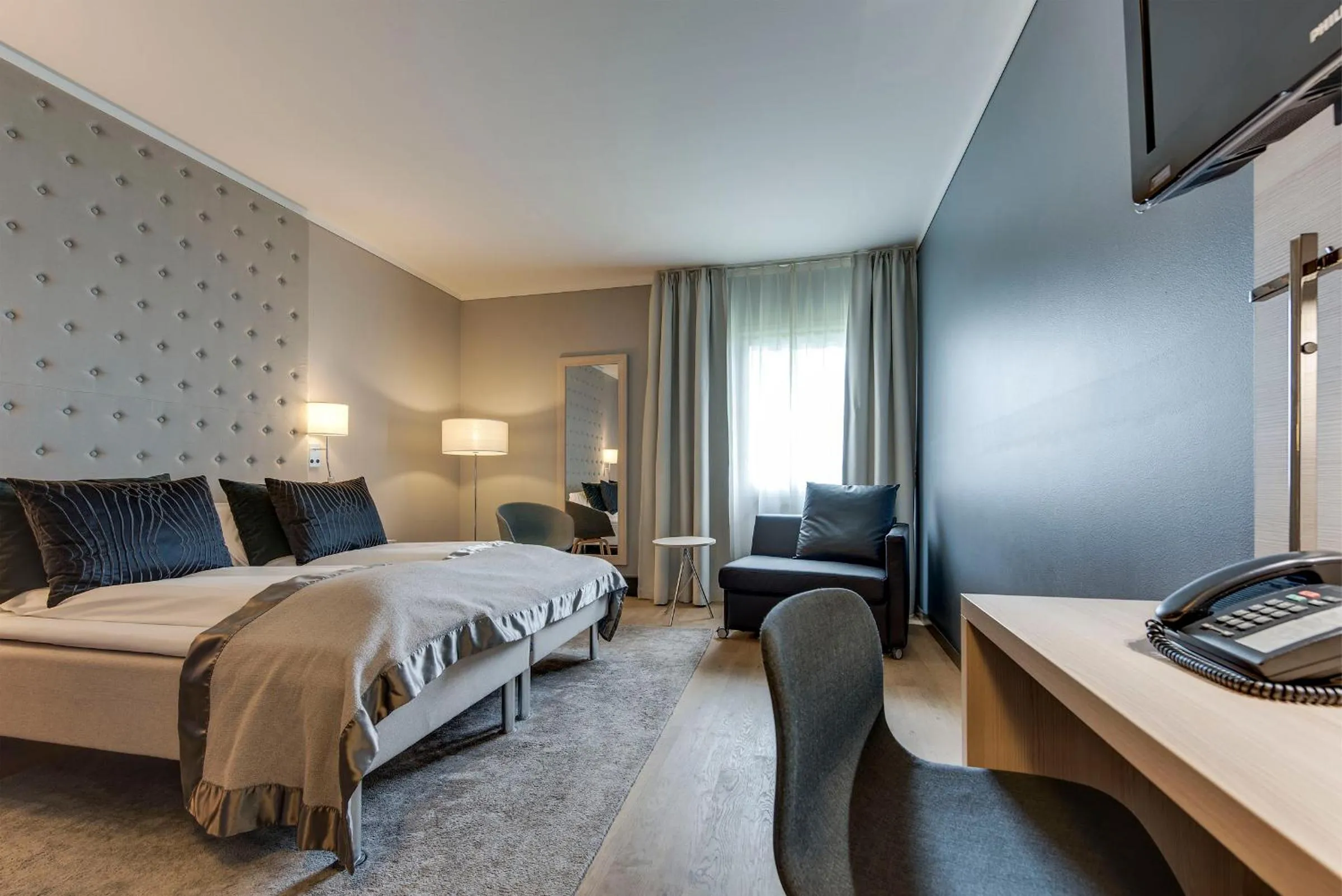 Photo of the whole room, Bed in Tyrifjord Hotell