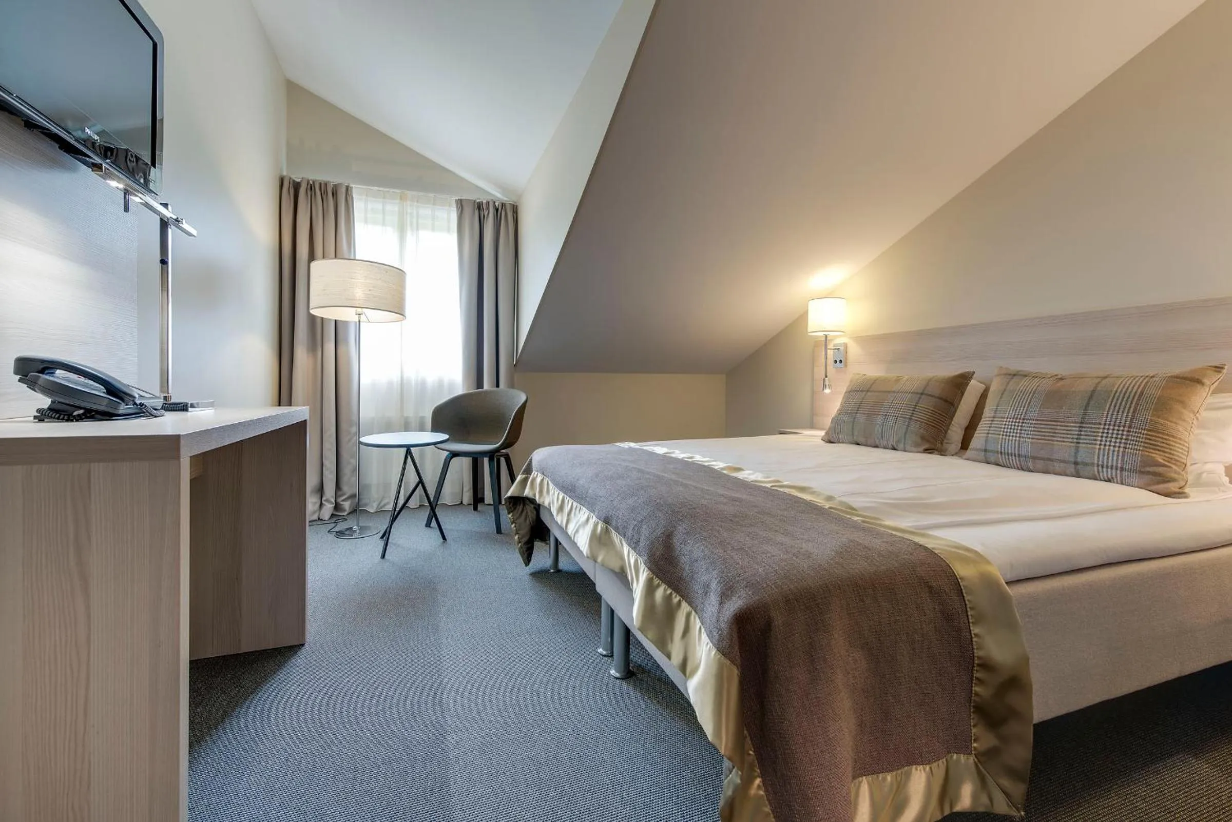 Photo of the whole room, Bed in Tyrifjord Hotell