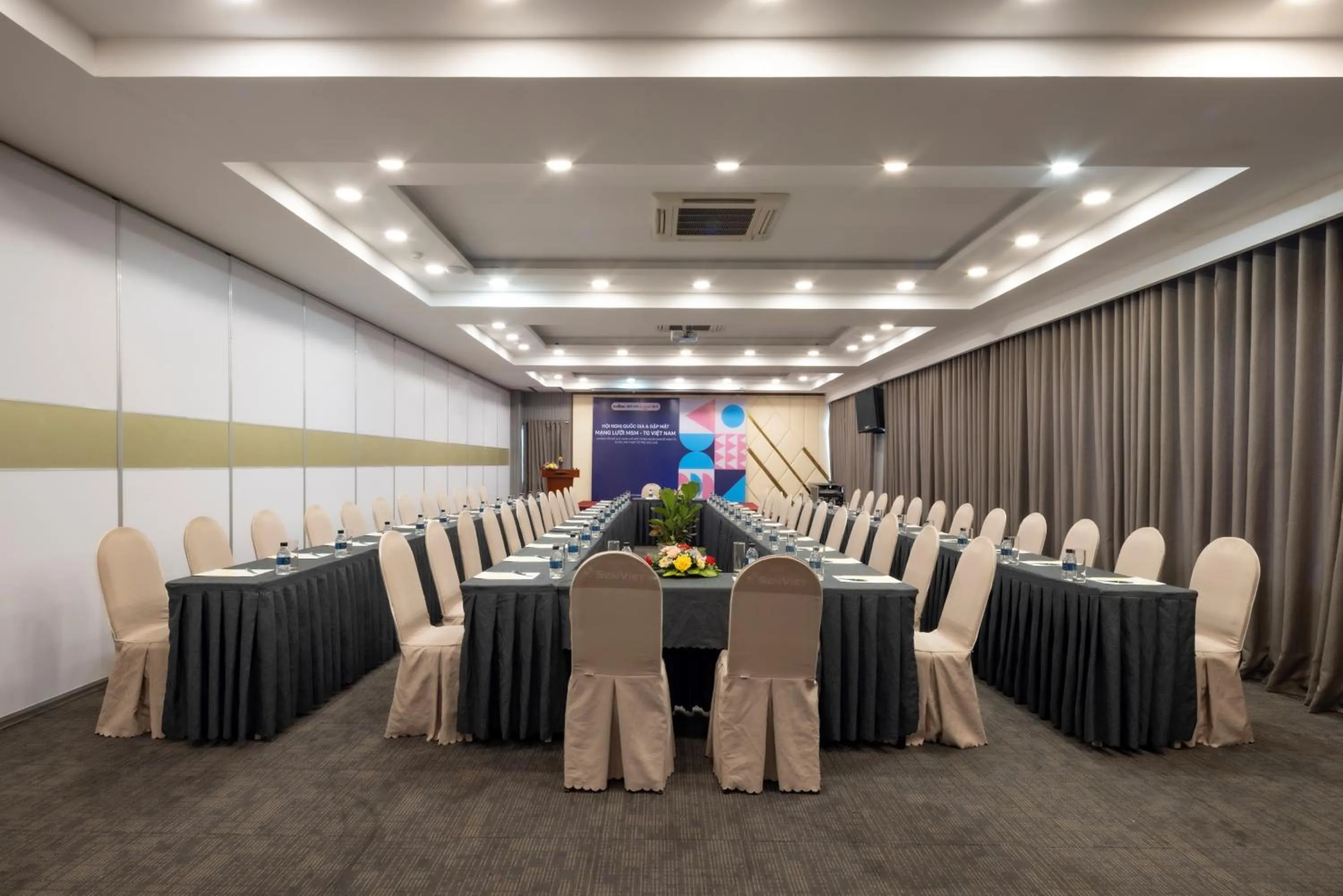 Meeting/conference room in Sen Viet Hotel
