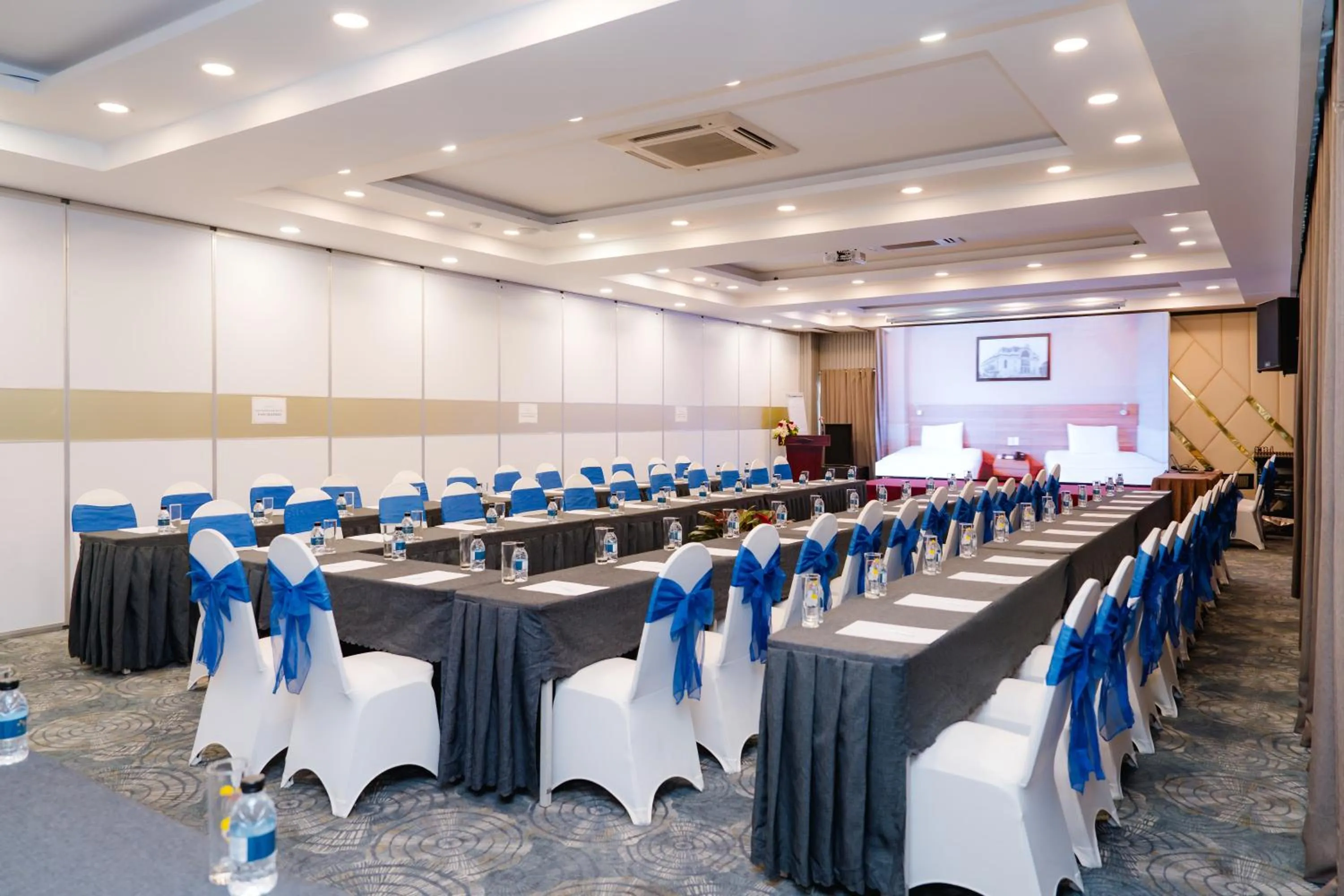 Banquet/Function facilities in Viet Lotus Saigon Hotel