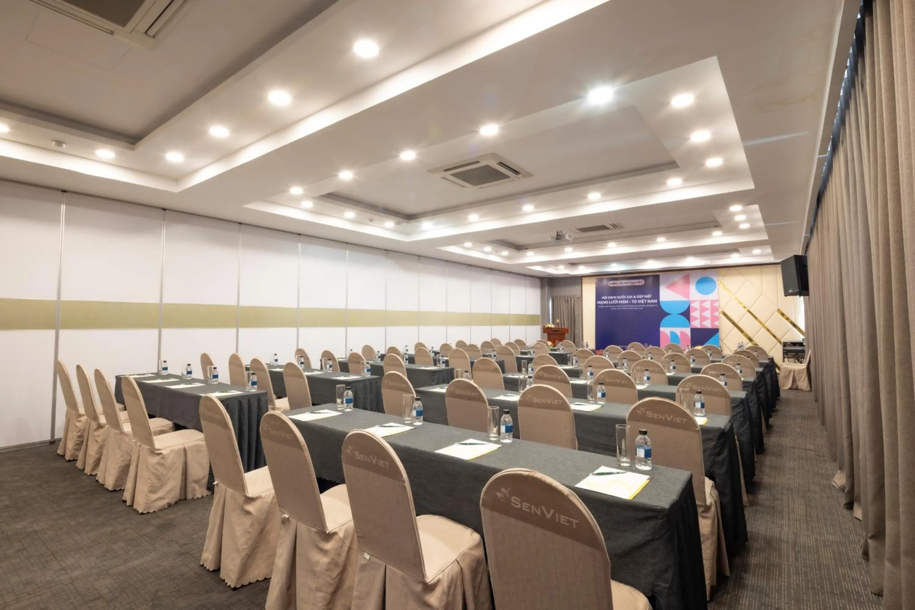 Meeting/conference room in Sen Viet Hotel