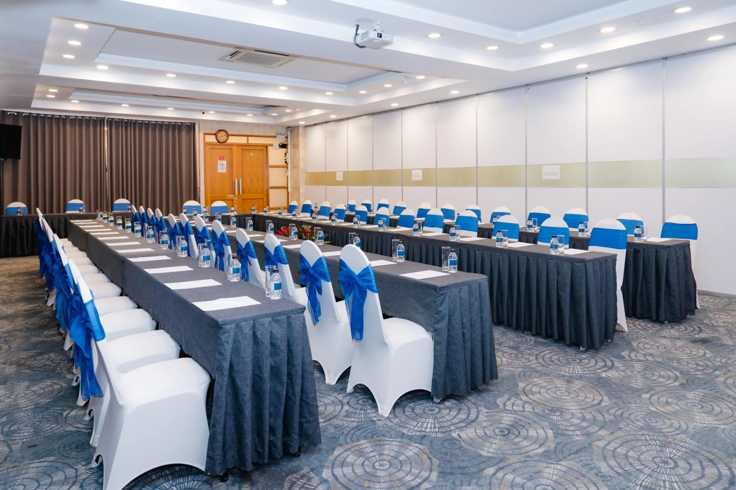 Banquet/Function facilities in Viet Lotus Saigon Hotel
