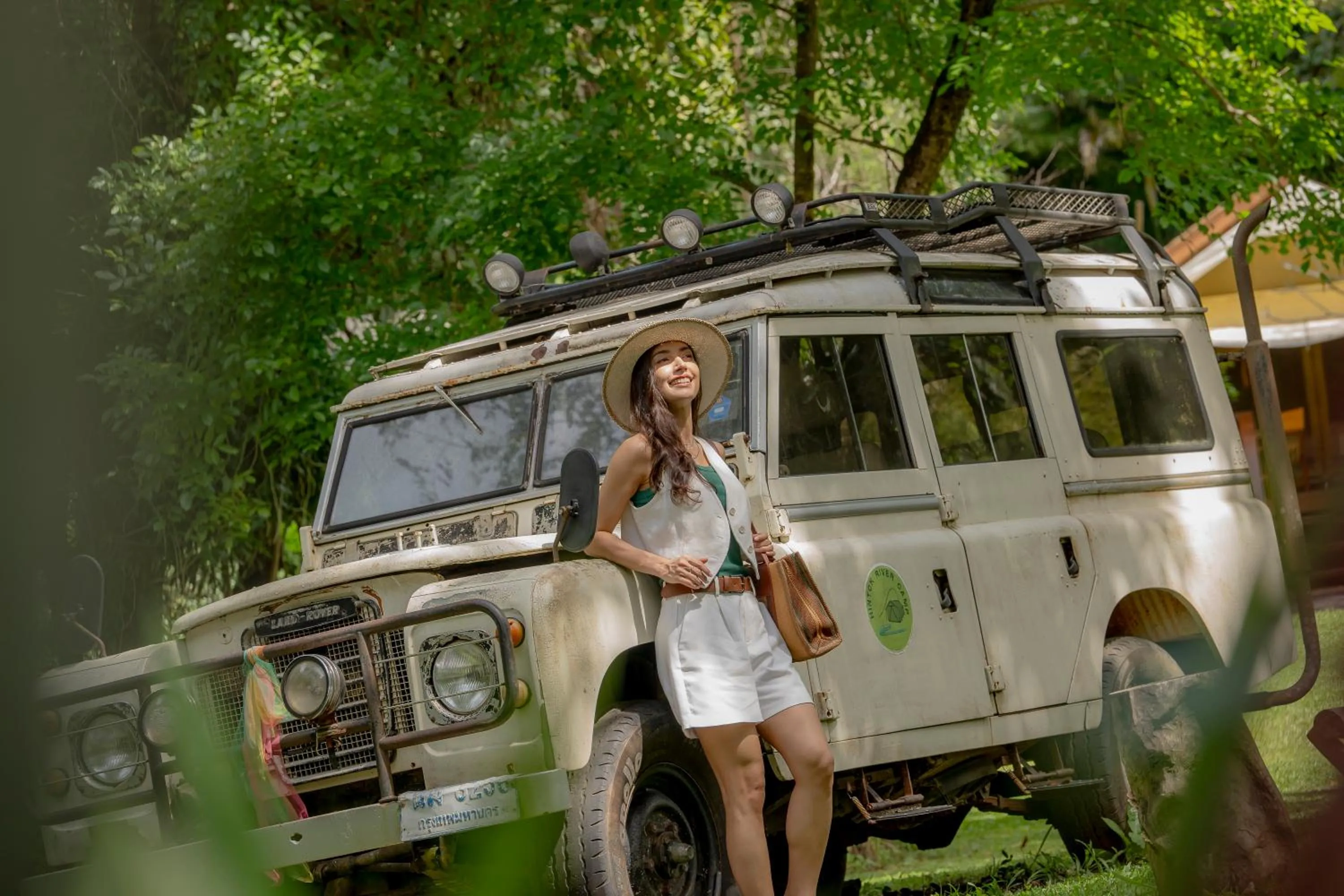 Inner courtyard view in Hintok River Camp