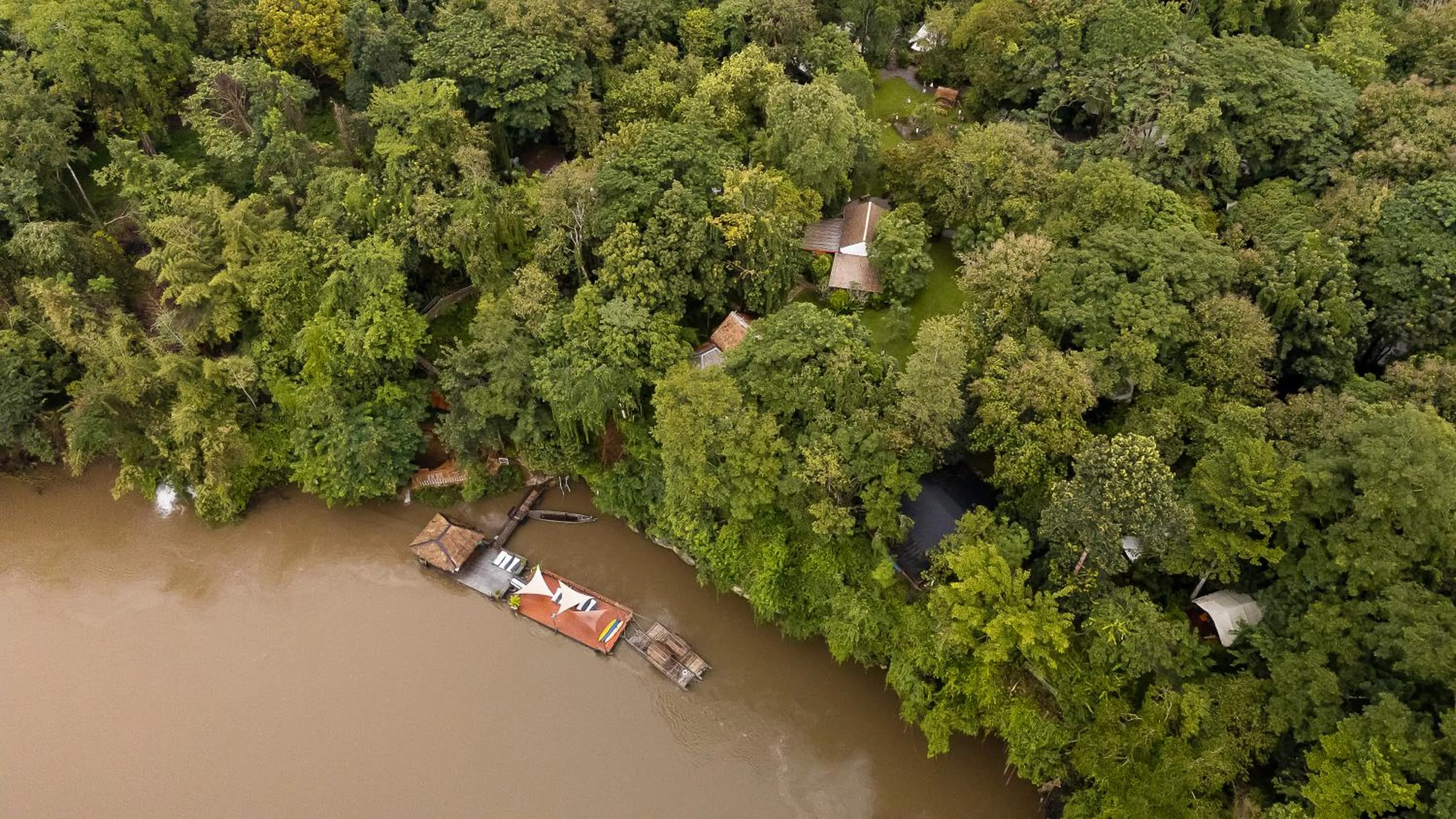Natural landscape in Hintok River Camp