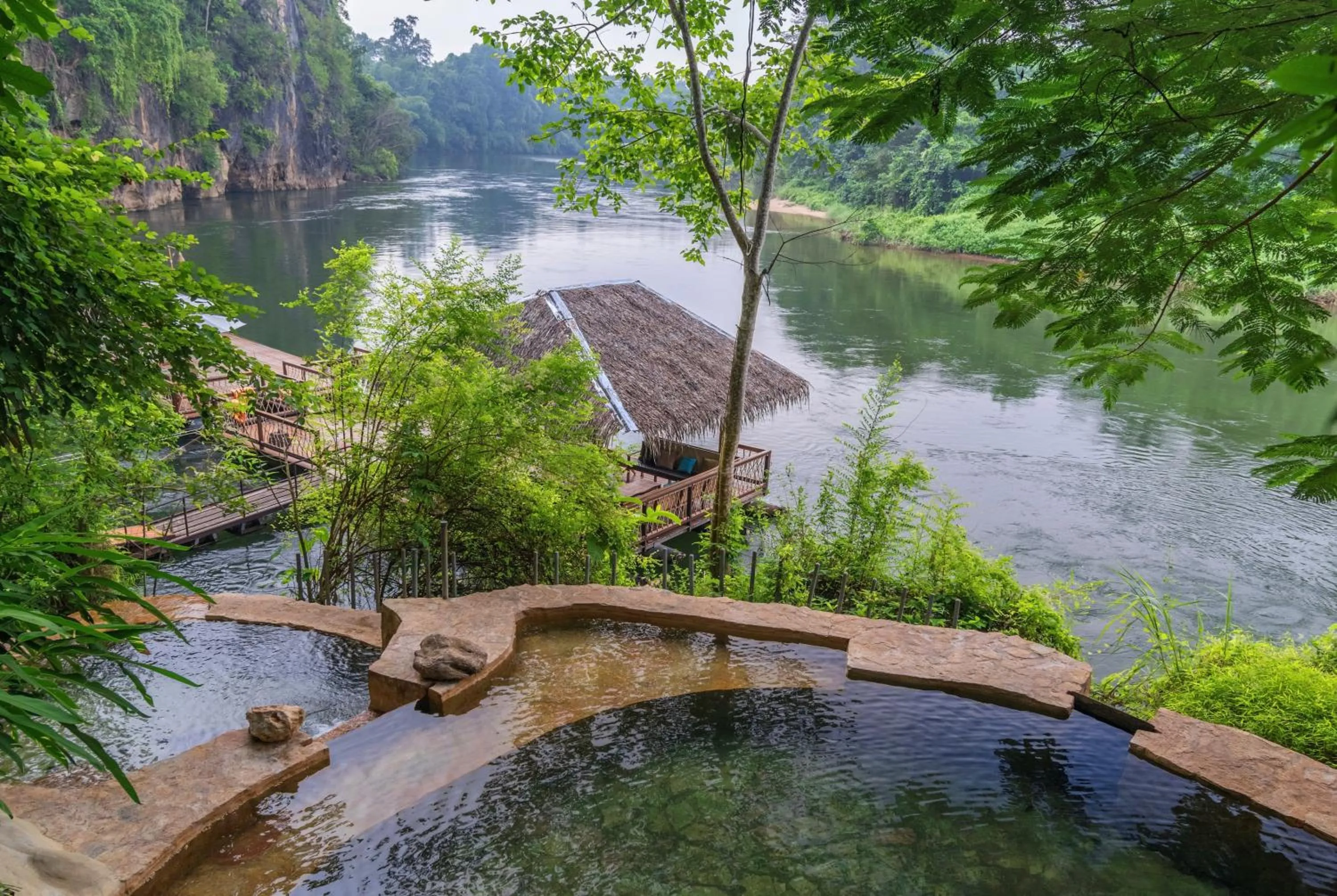 Area and facilities in Hintok River Camp