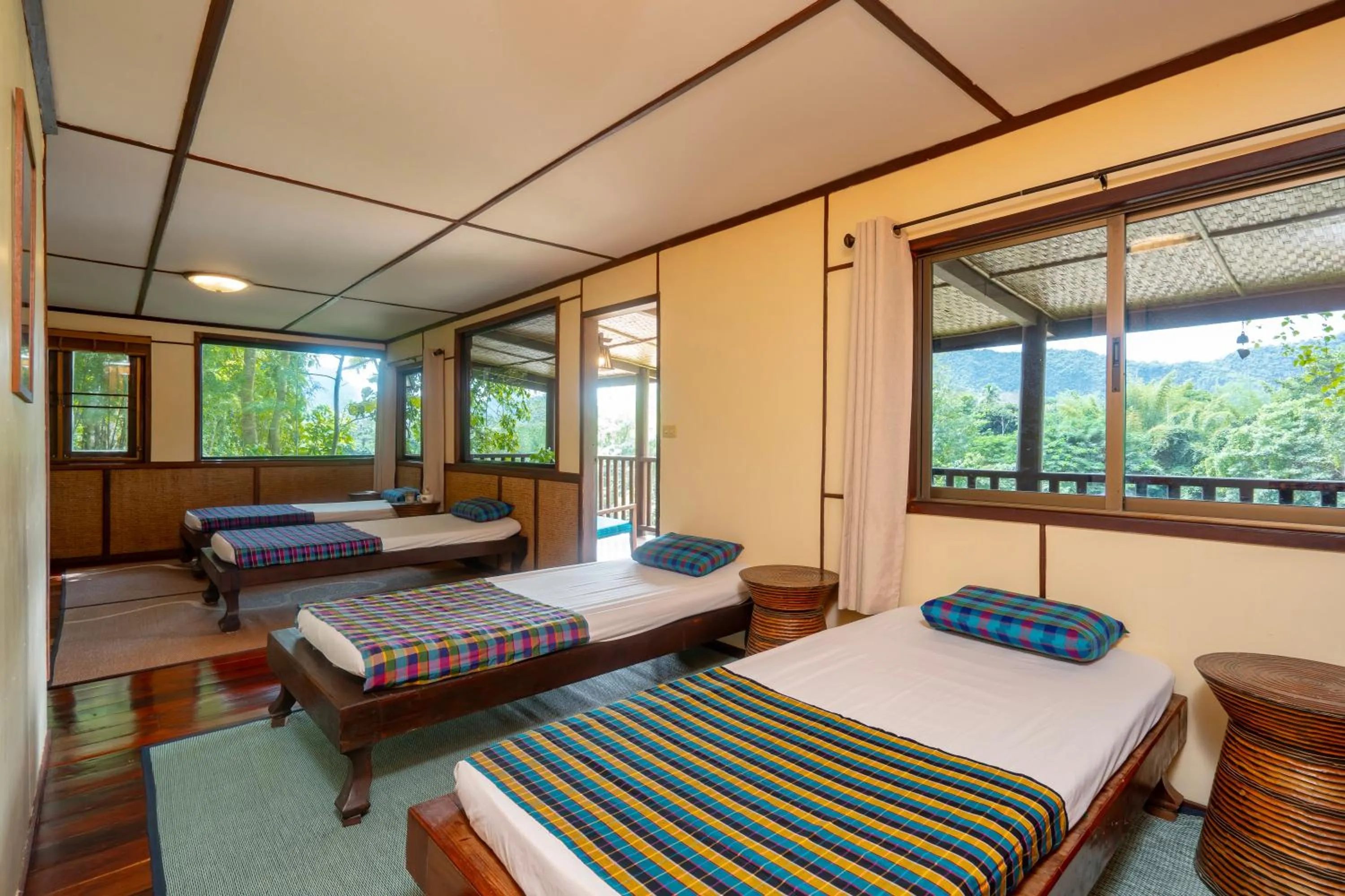 Massage, Bed in Hintok River Camp