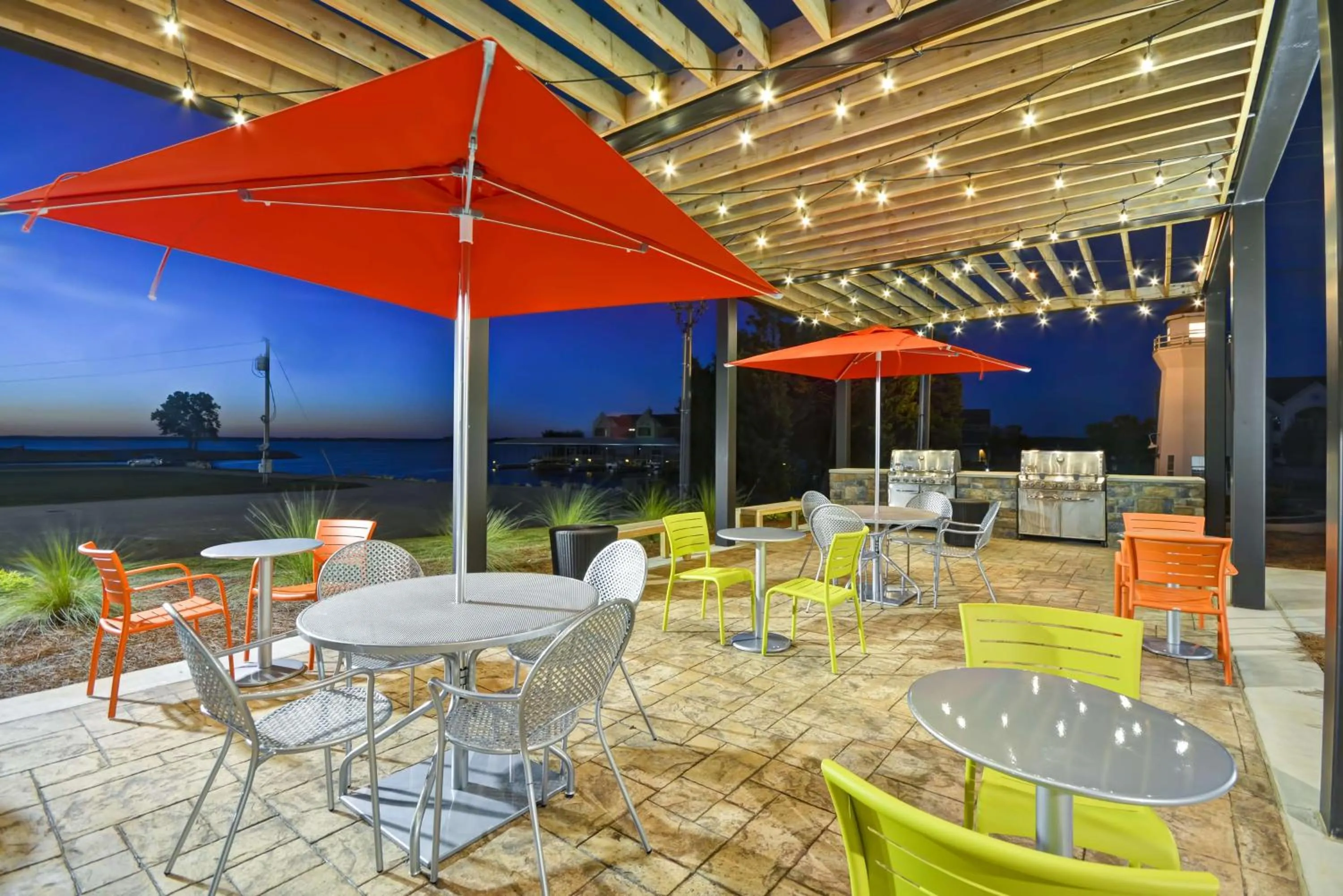 Patio in Home2 Suites By Hilton Decatur Ingalls Harbor