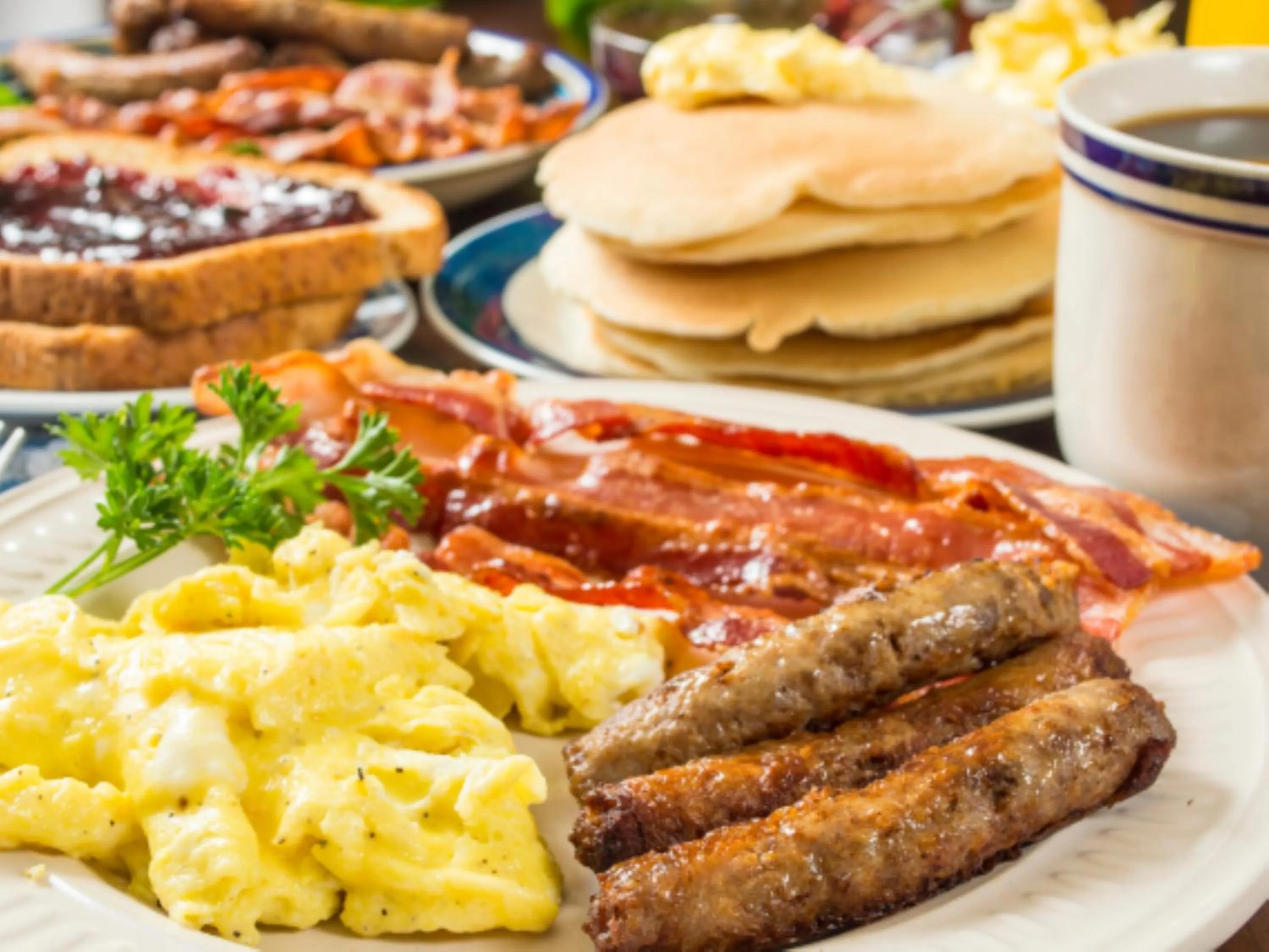 Breakfast in The Statler Dallas, Curio Collection By Hilton