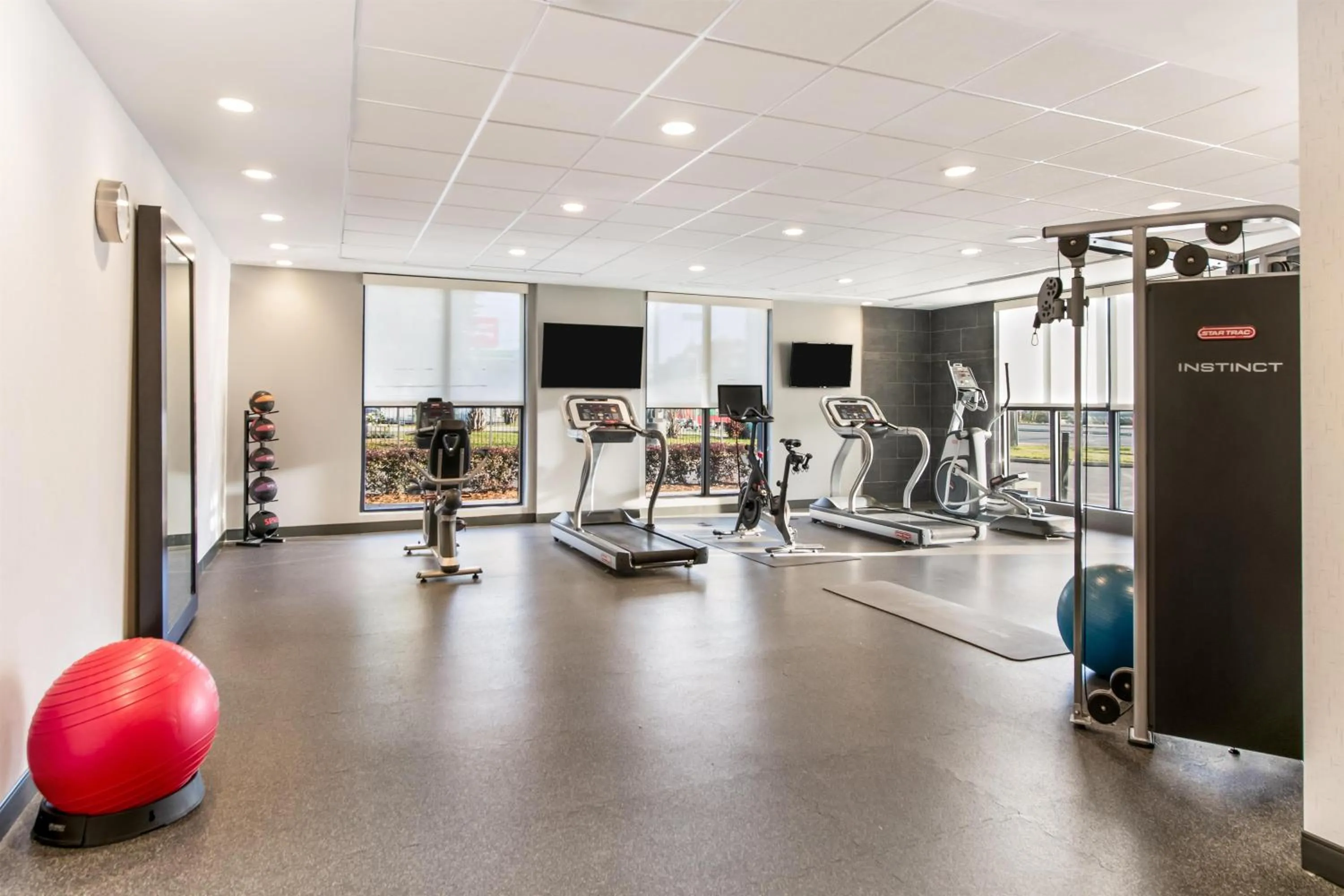 Fitness centre/facilities in Home2 Suites Pensacola I-10 At North Davis Hwy