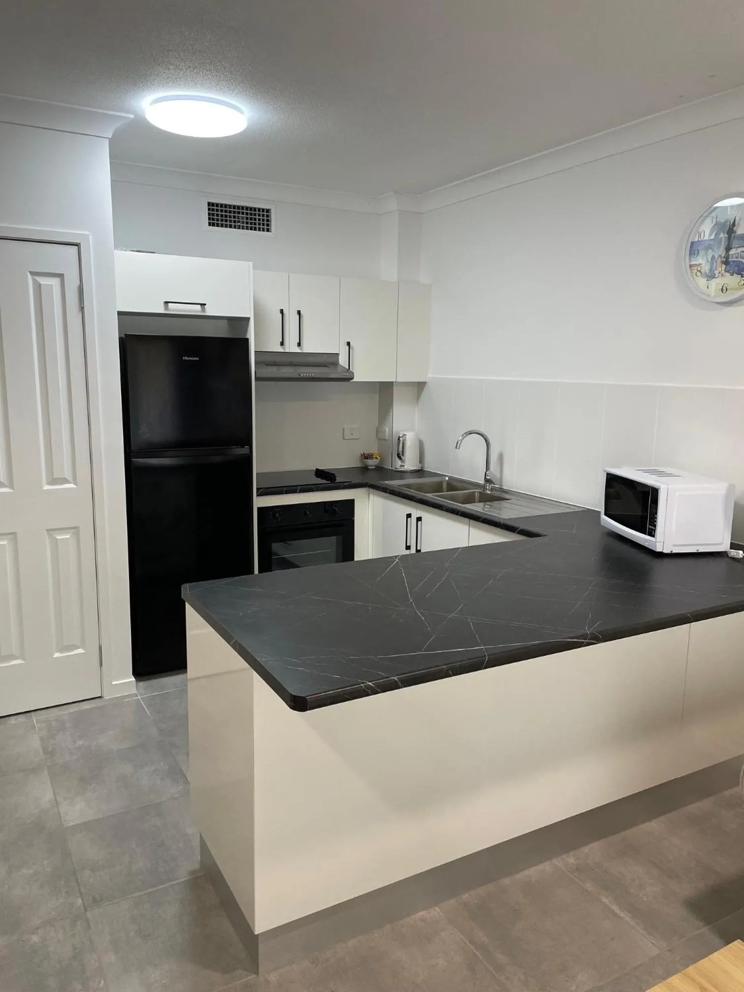 Coffee/tea facilities in The York Beachfront Holiday Apartments