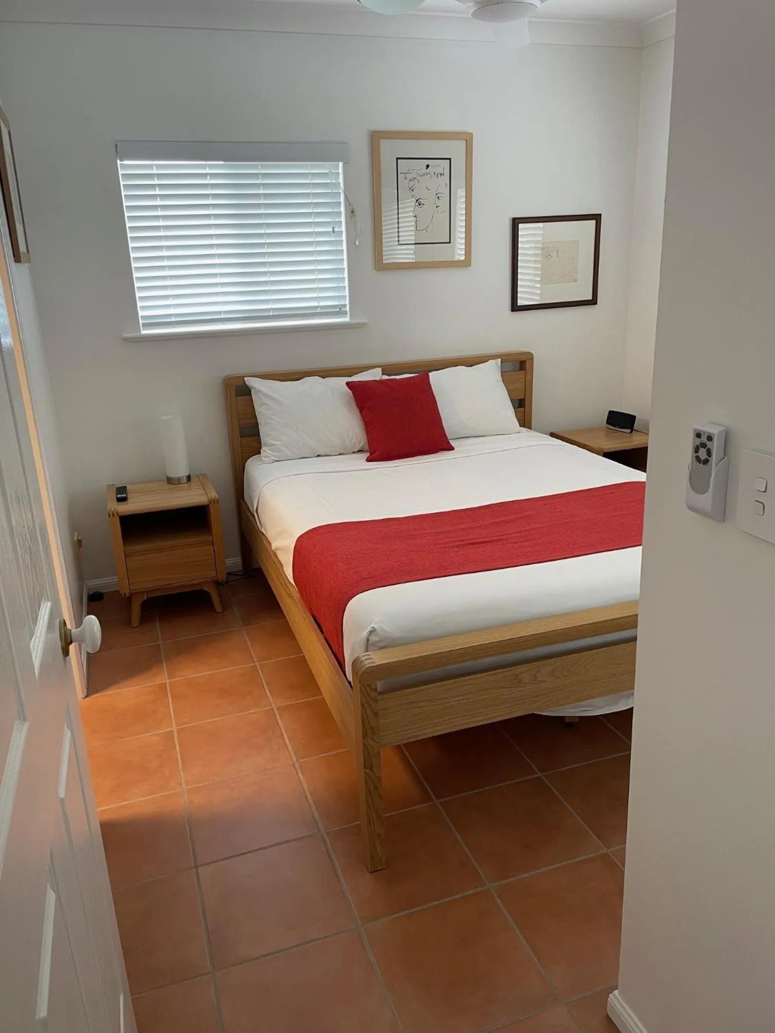 Bedroom, Bed in The York Beachfront Holiday Apartments