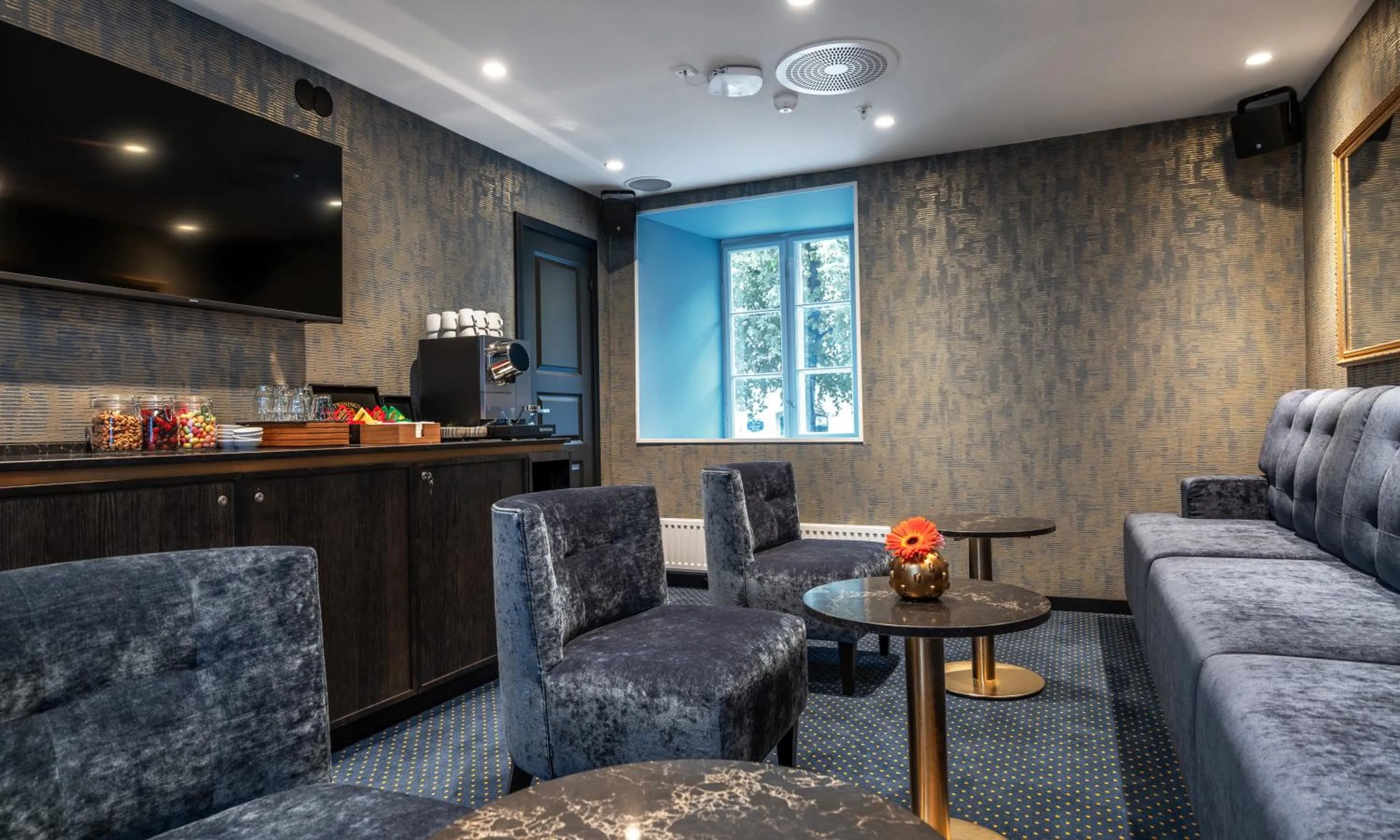 Coffee/tea facilities in Thon Hotel Panorama