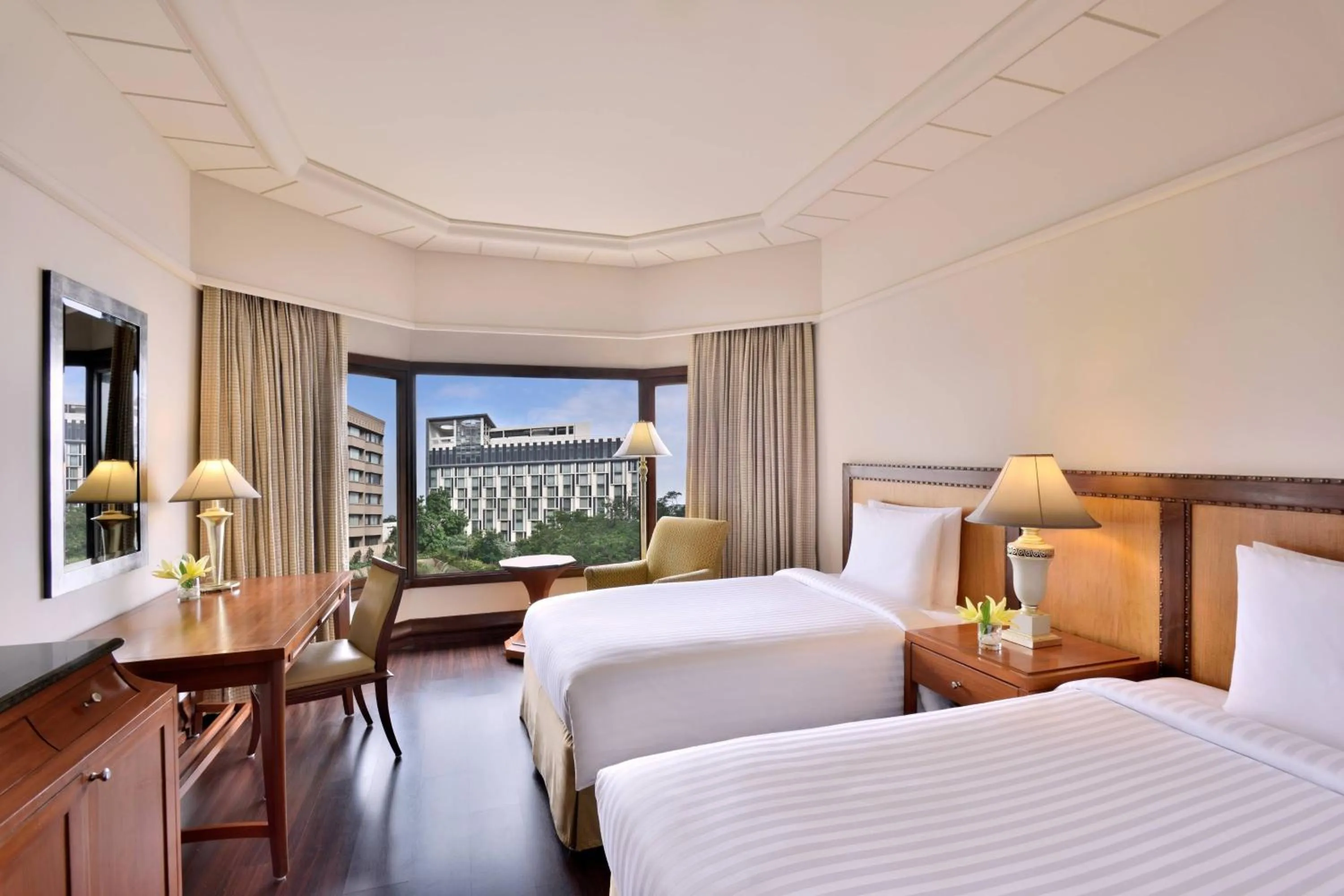 Photo of the whole room, Bed in Hyderabad Marriott Hotel & Convention Centre