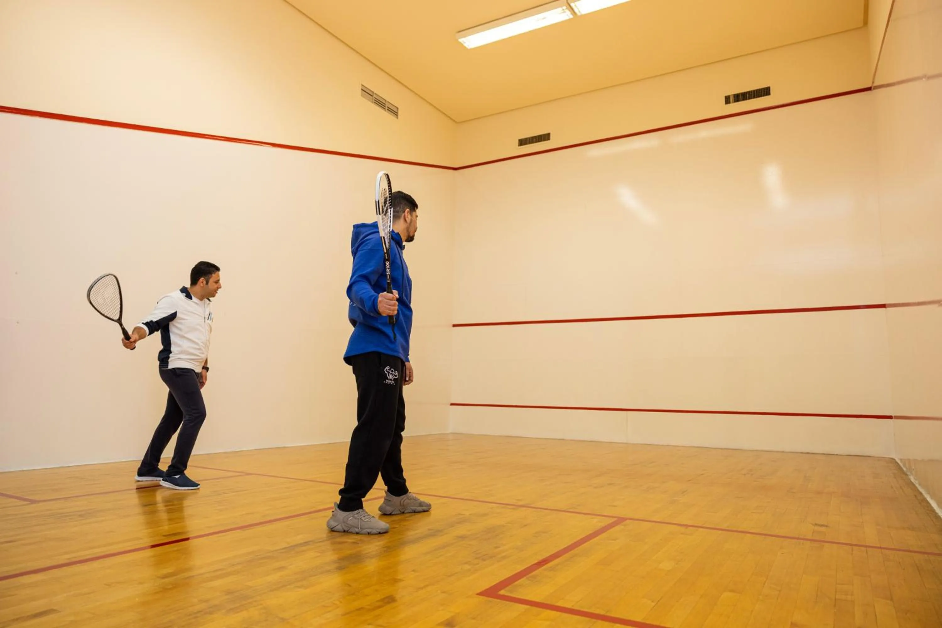 Tennis court in Marina Hotel