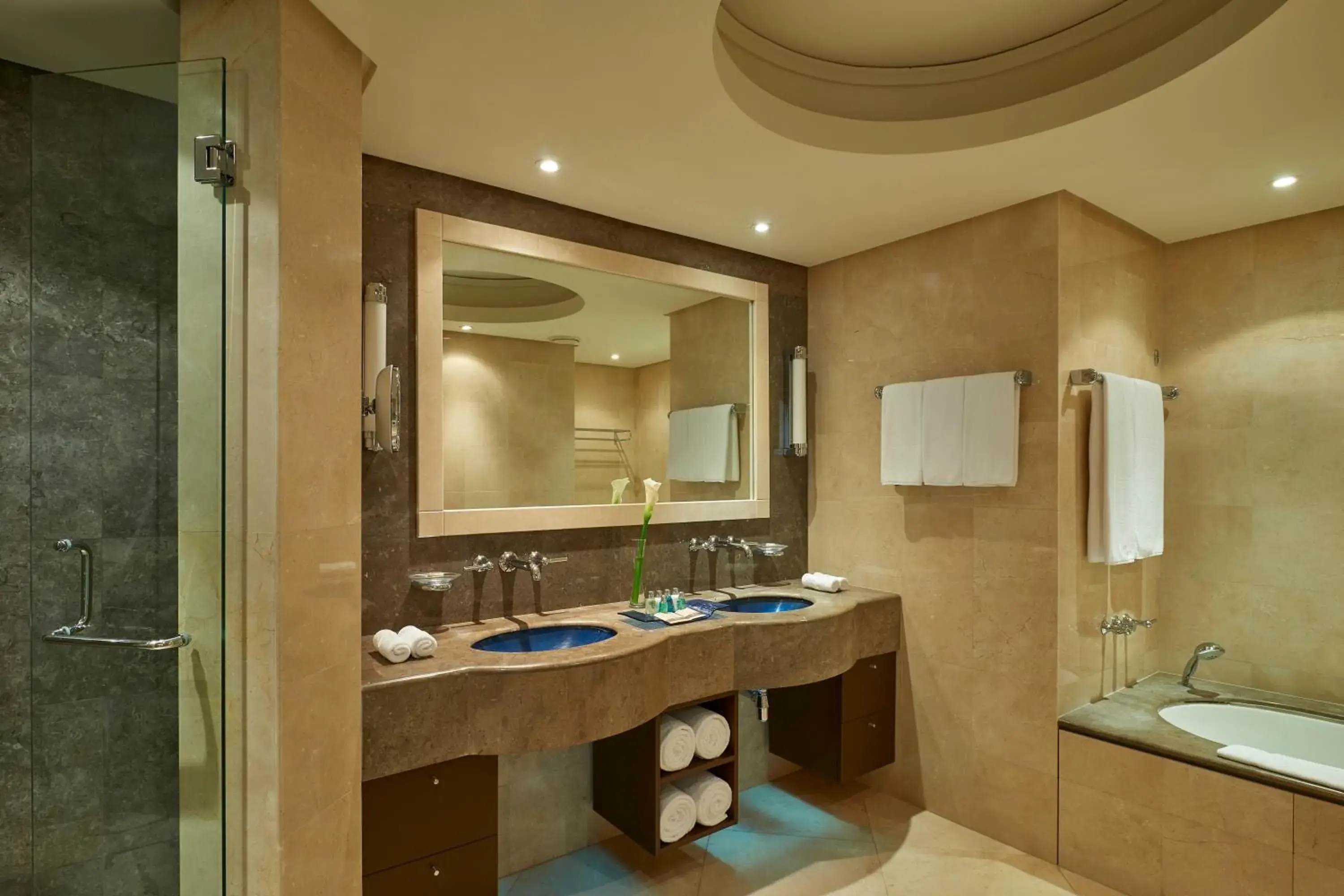 Deluxe Beach Access Room in Marina Hotel Deluxe Beach Access Room in Marina Hotel