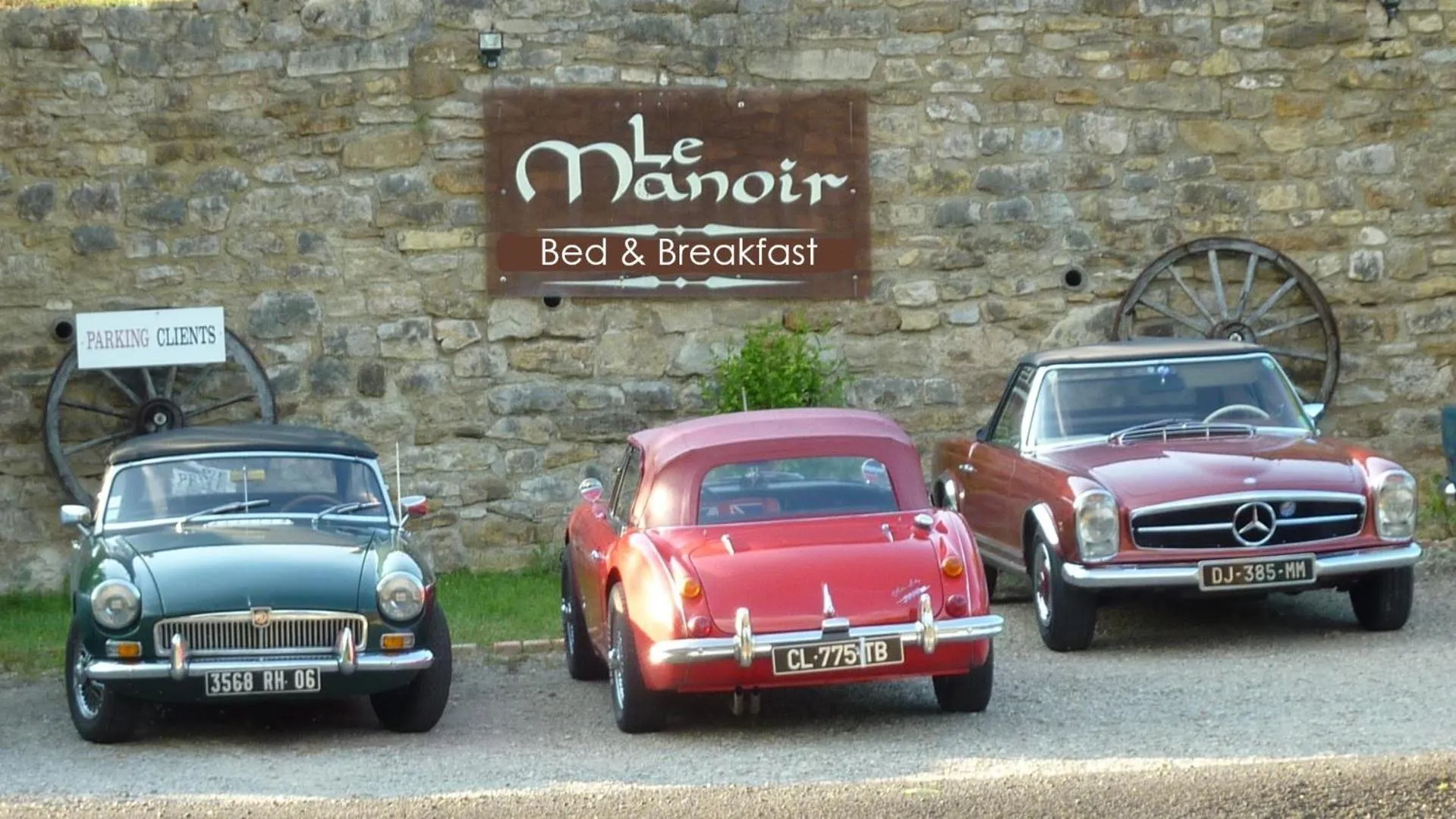 Parking in B&B Manoir de la Fabrègues