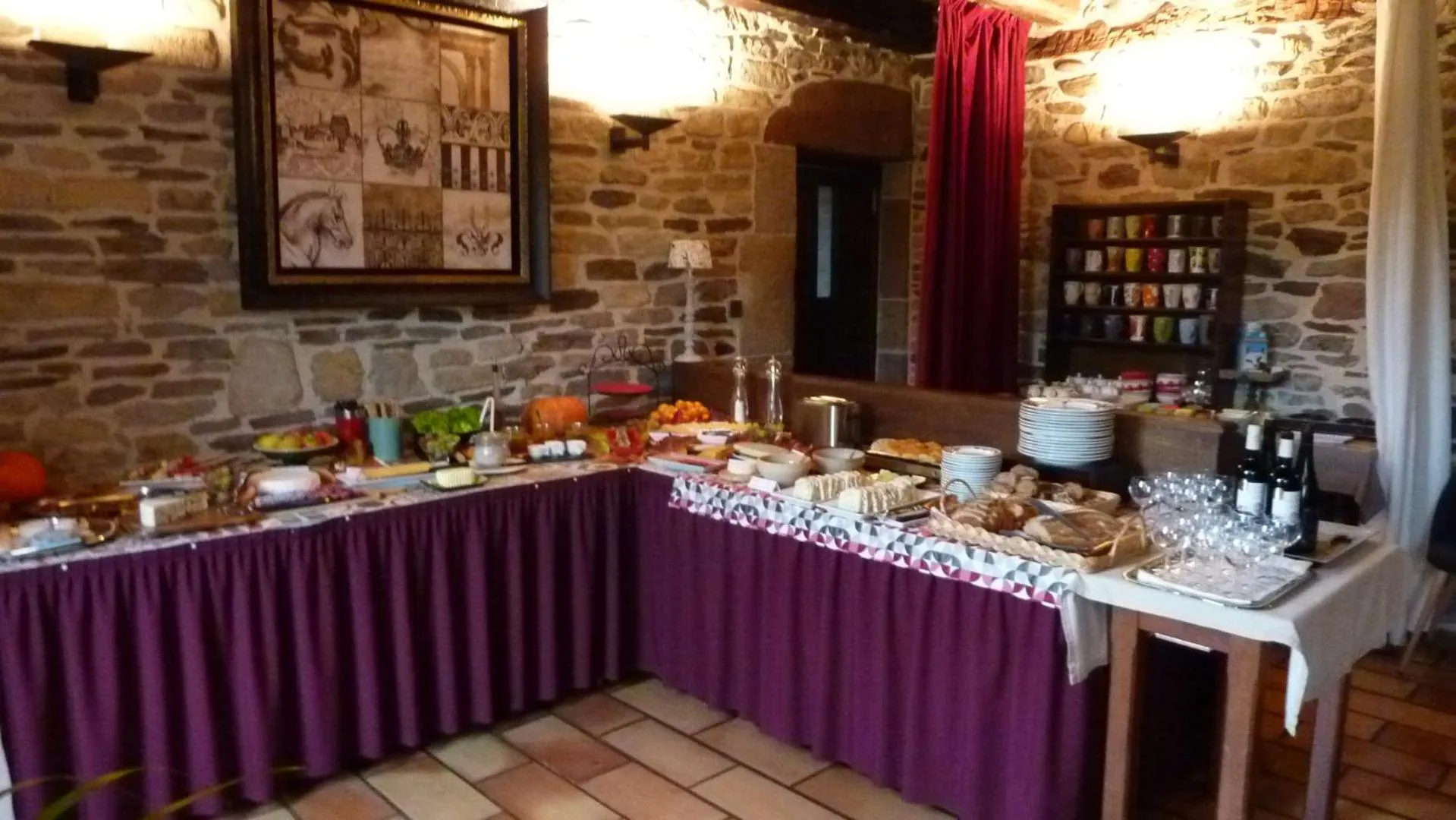 Breakfast in B&B Manoir de la Fabrègues