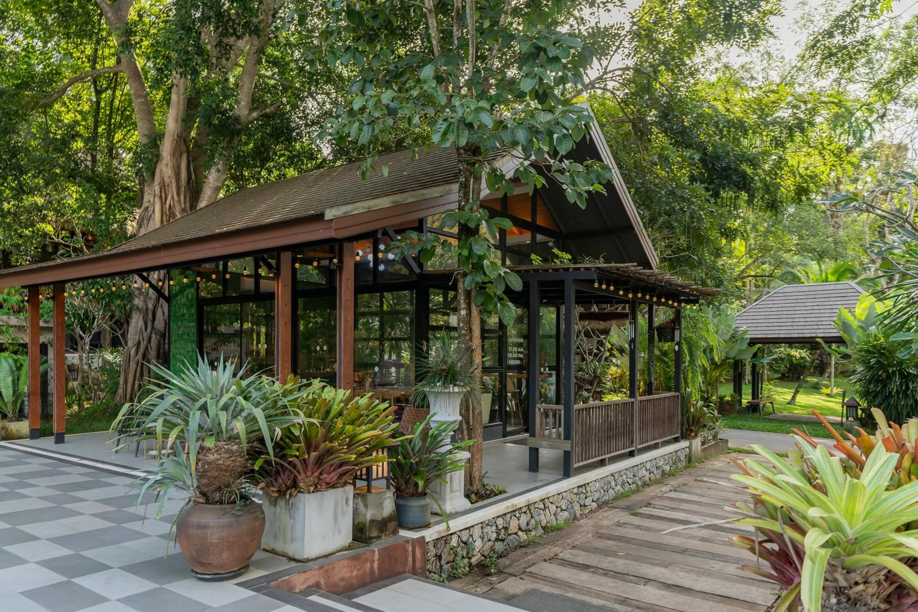 On-site shops in River Kwai Resotel