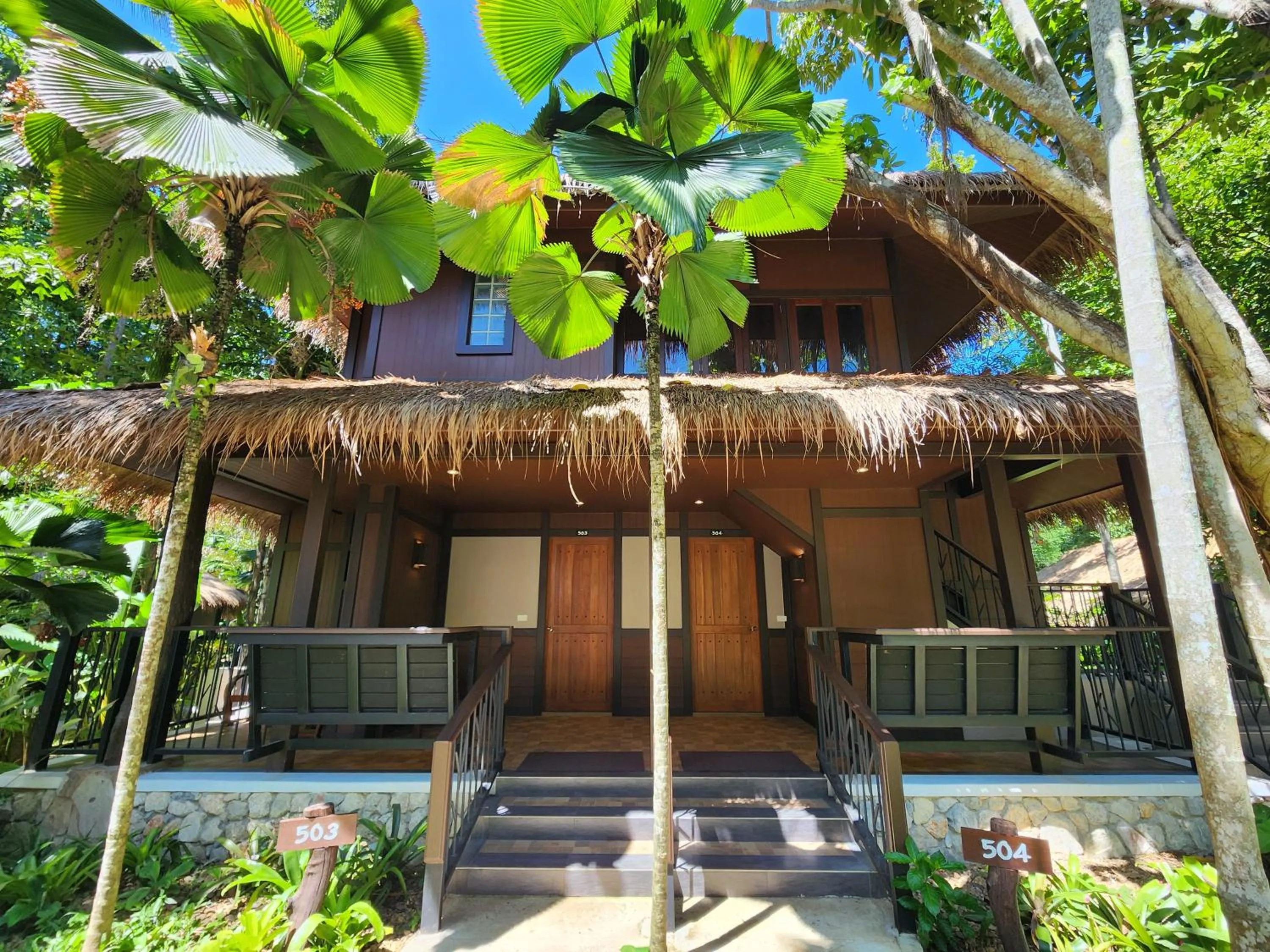 Photo of the whole room in River Kwai Resotel