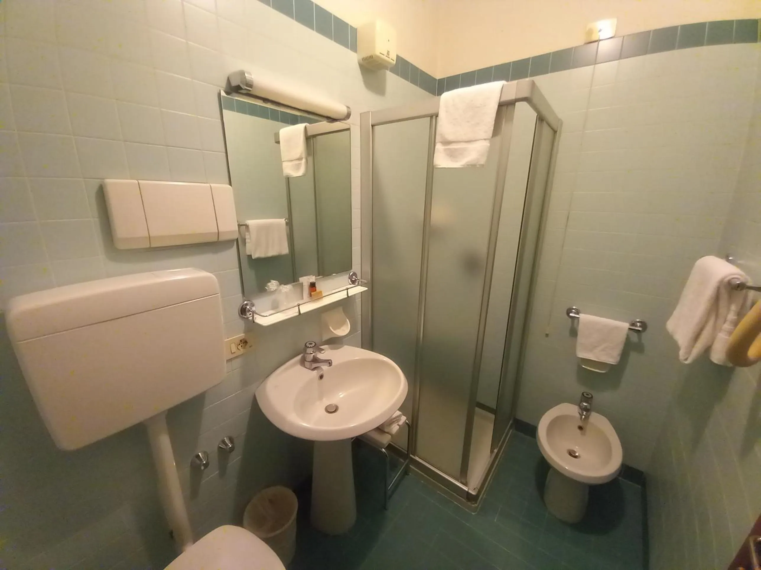 Shower in Hotel Cristallo