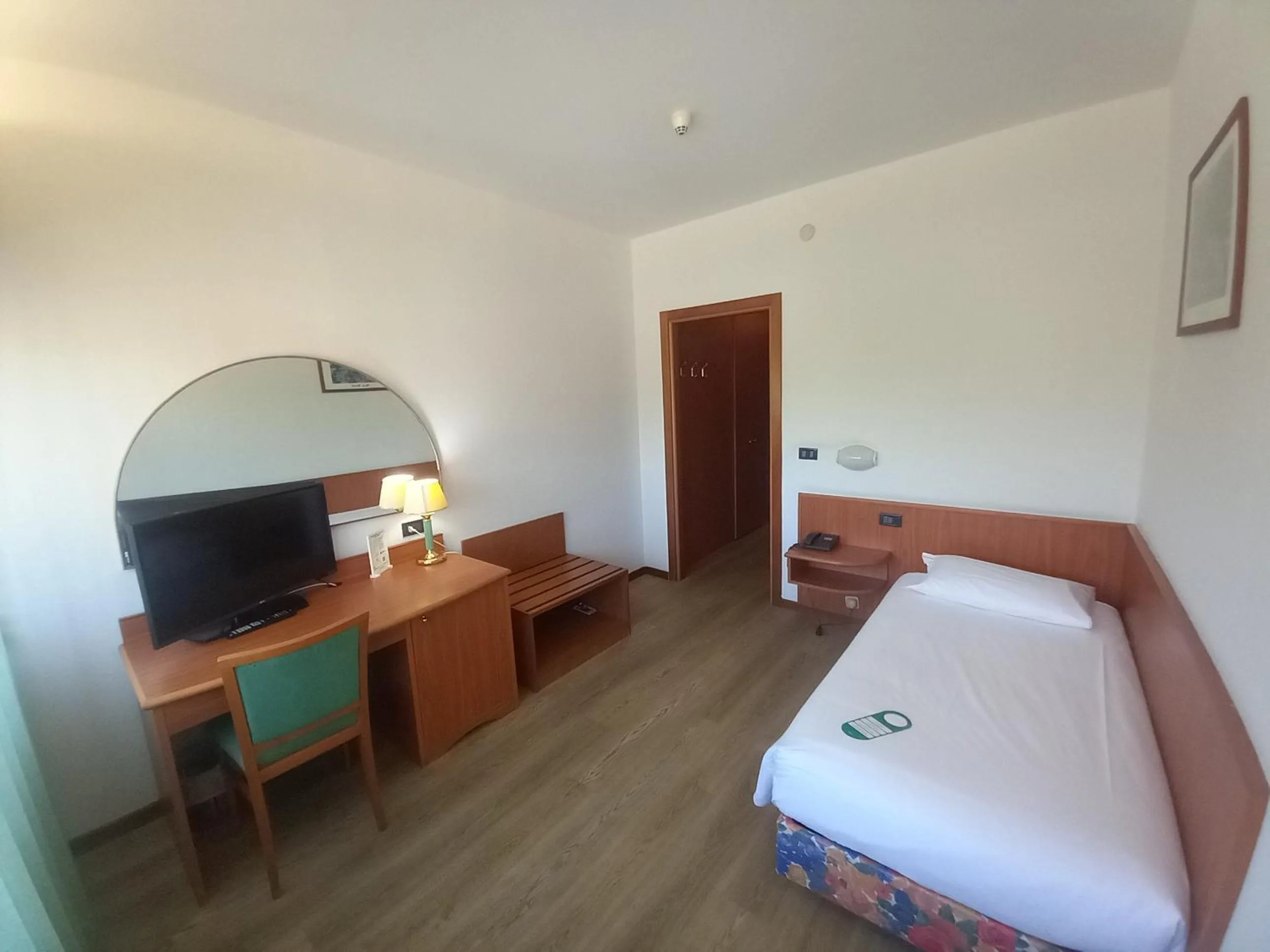 Bed in Hotel Cristallo