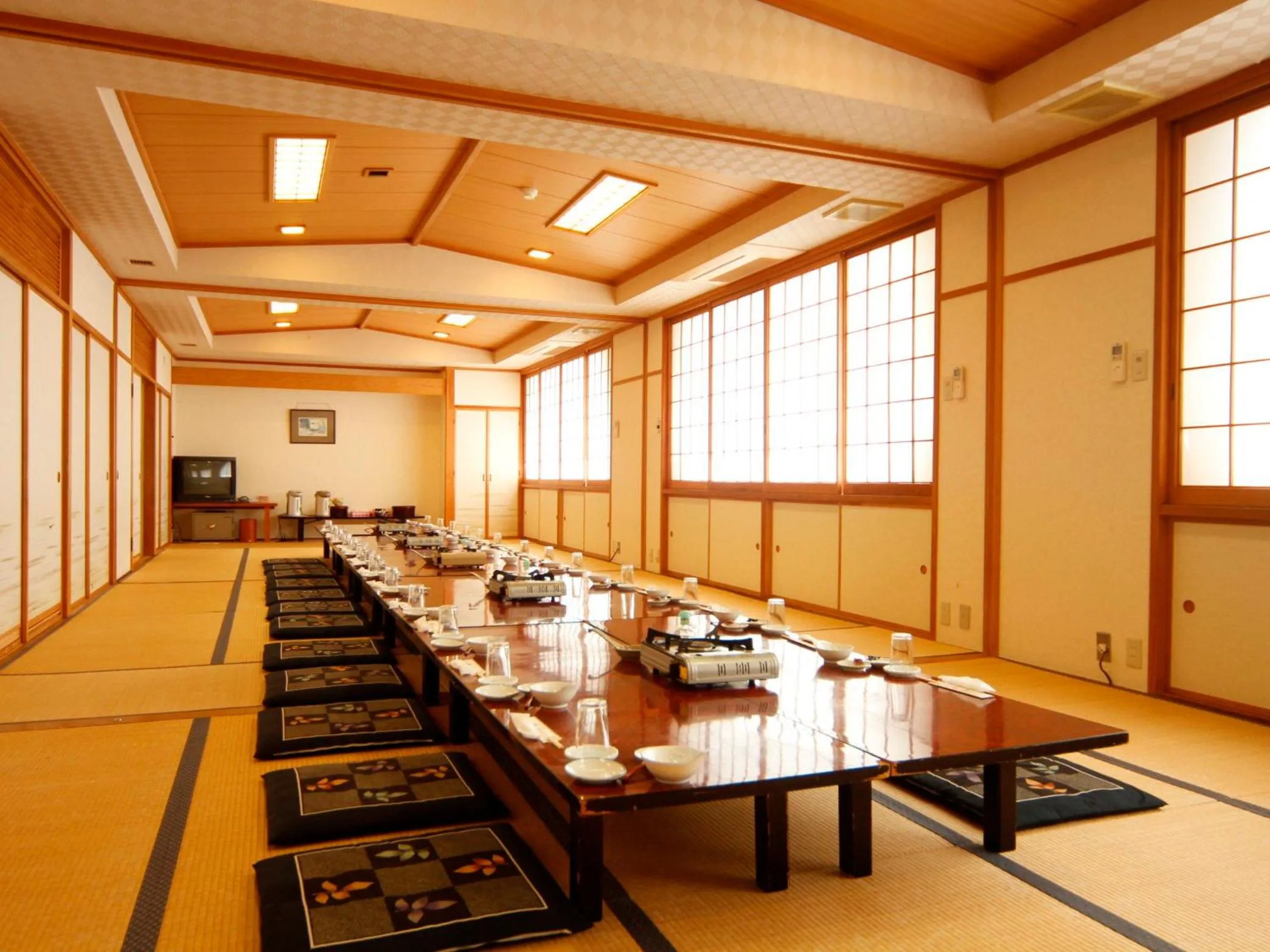 Area and facilities in Komao