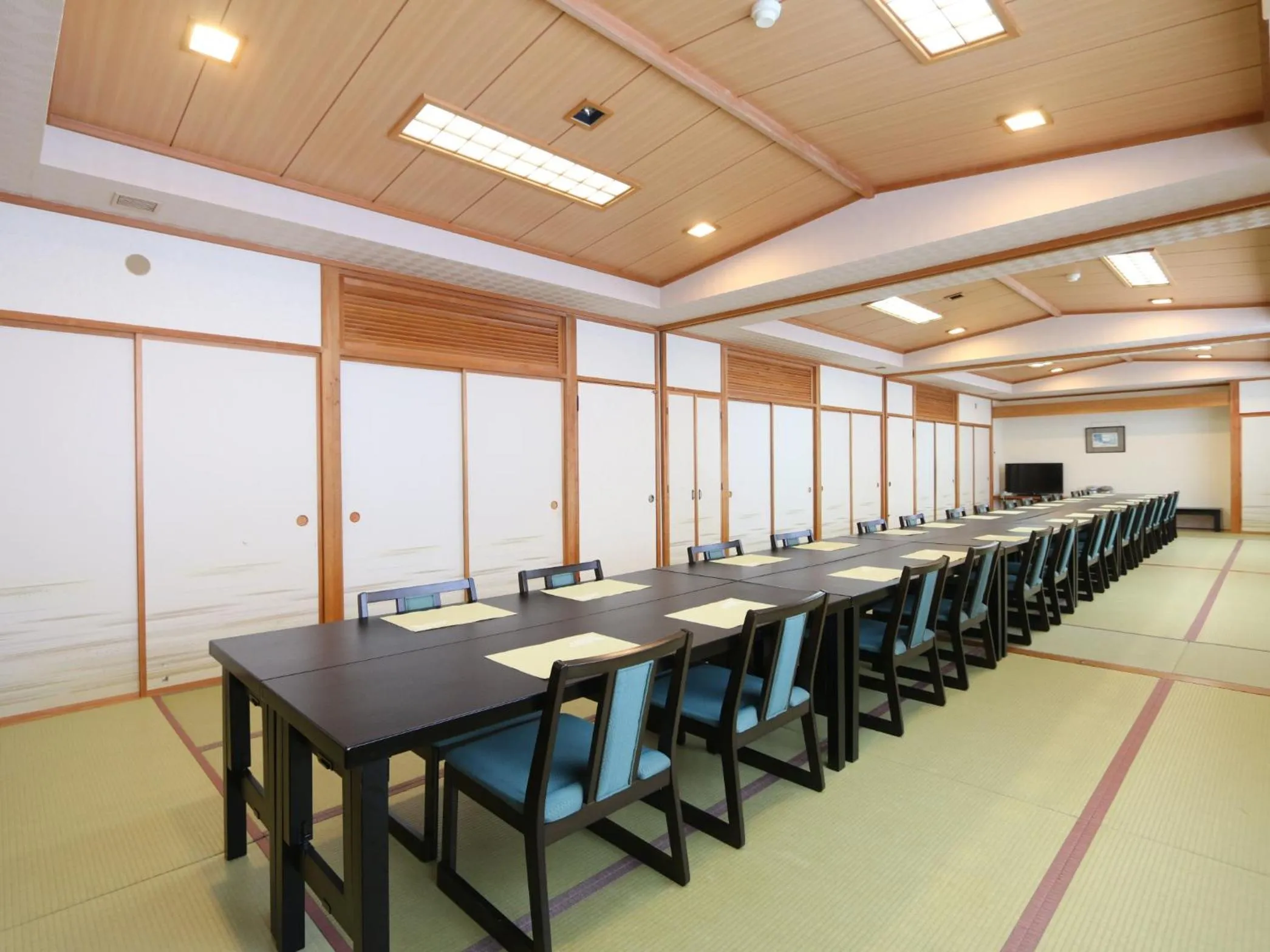 Area and facilities in Komao