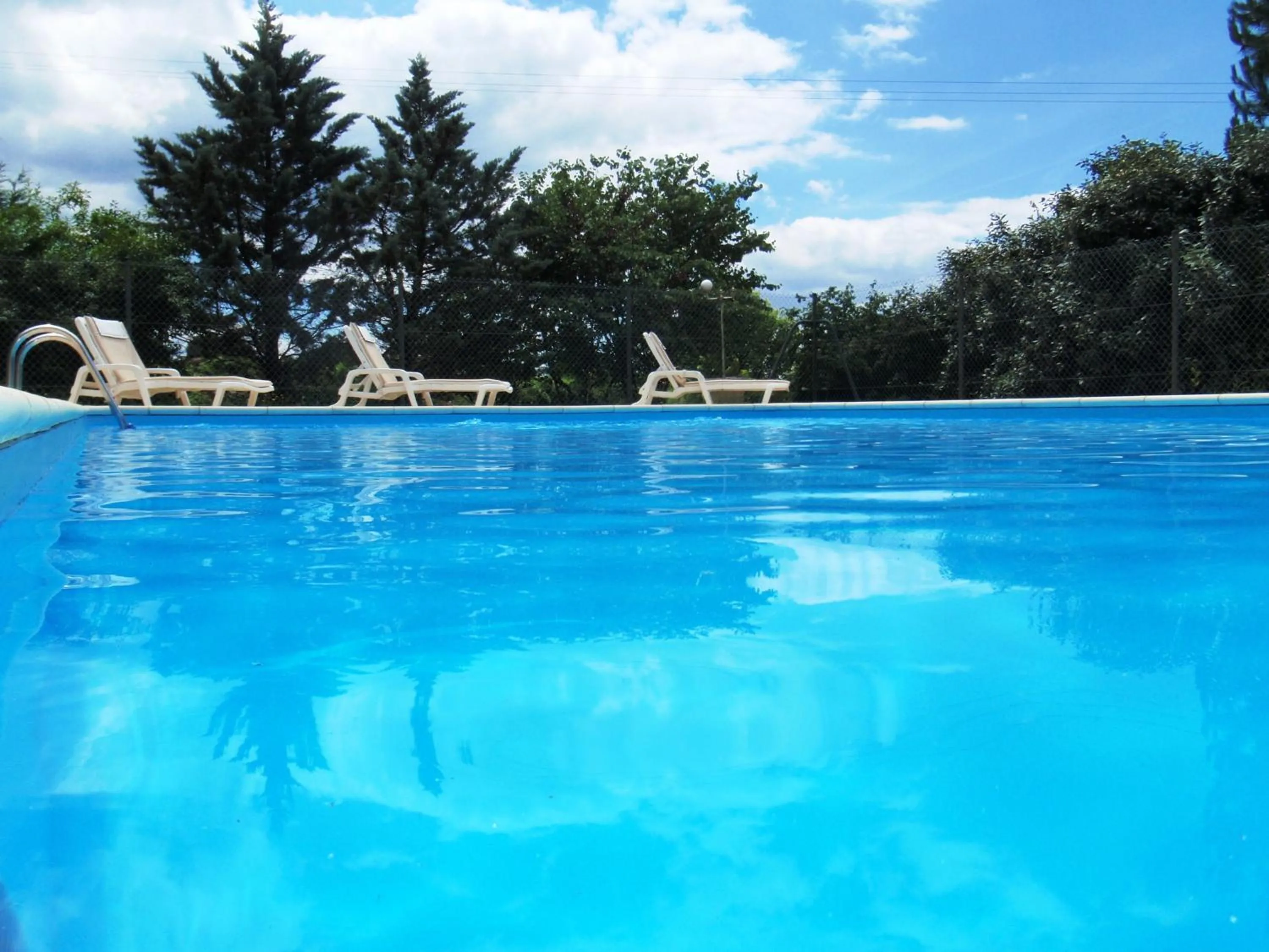Swimming pool in Hostellerie du Causse