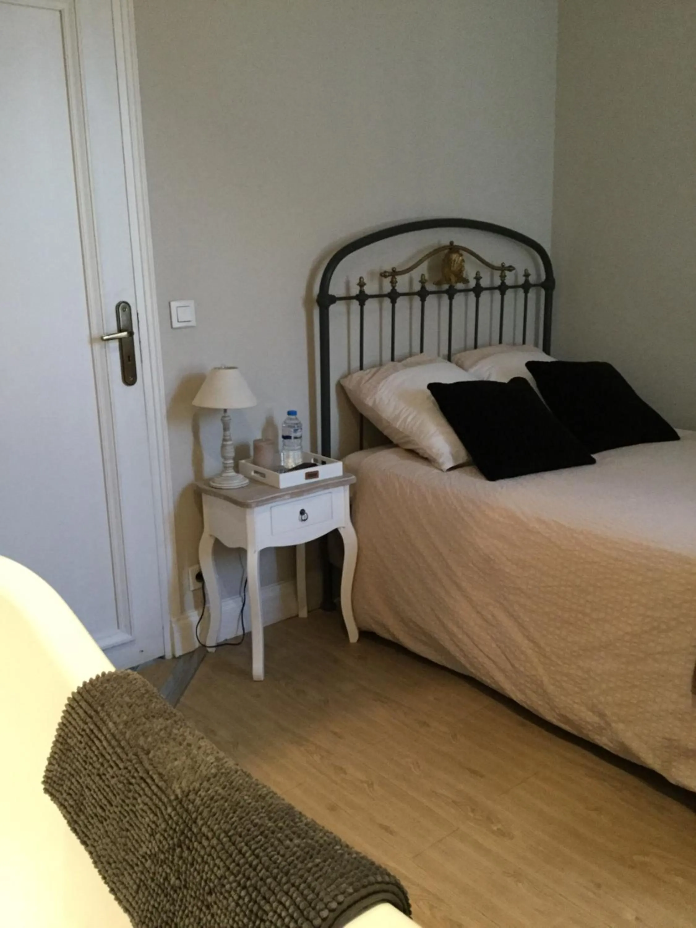 Internal: Not applicable to any particular room, Bed in Le Clos de la tour