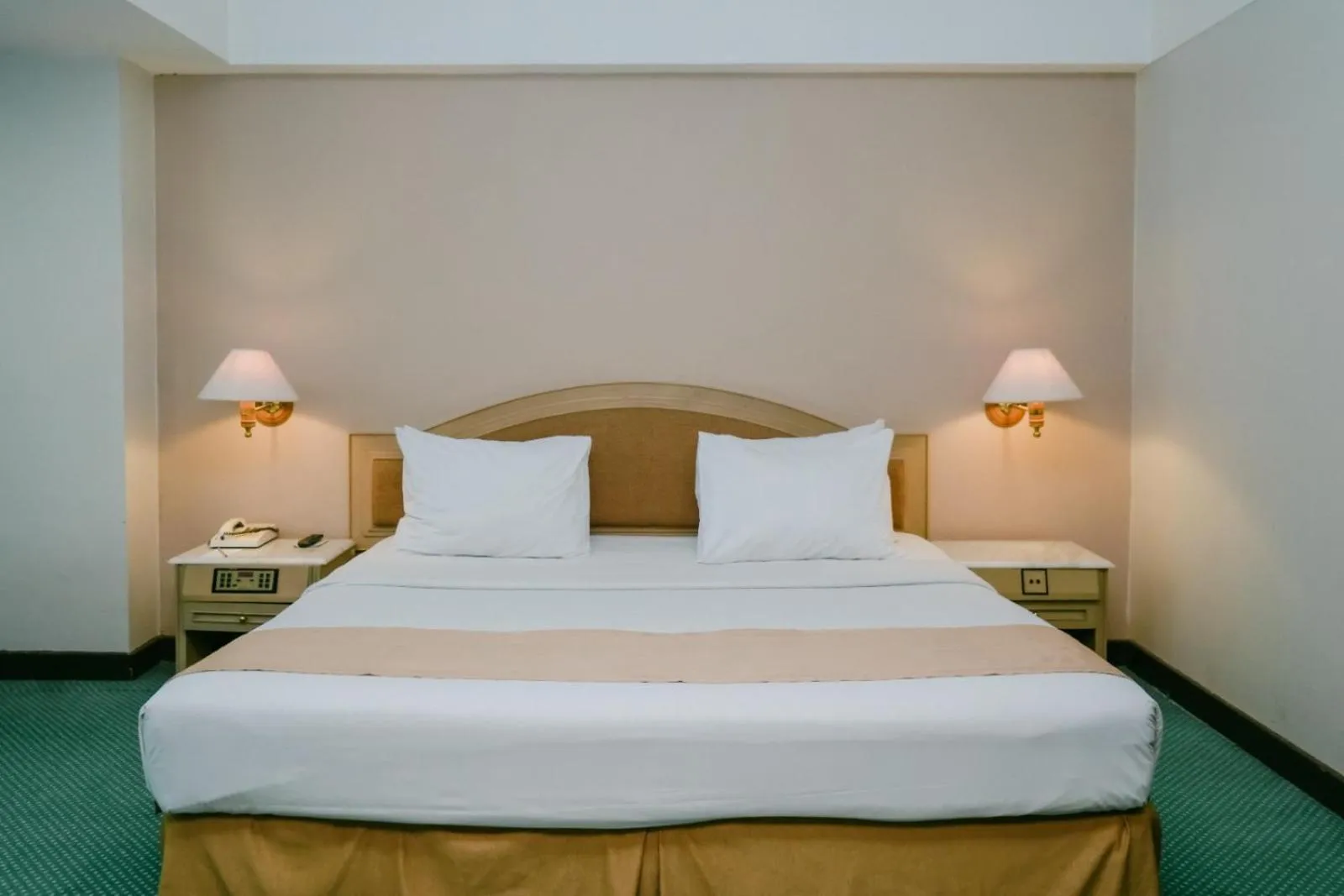 Bedroom, Bed in Horison Ultima Bandung