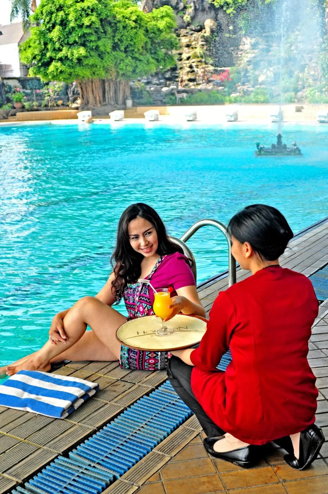 Swimming pool in Horison Ultima Bandung