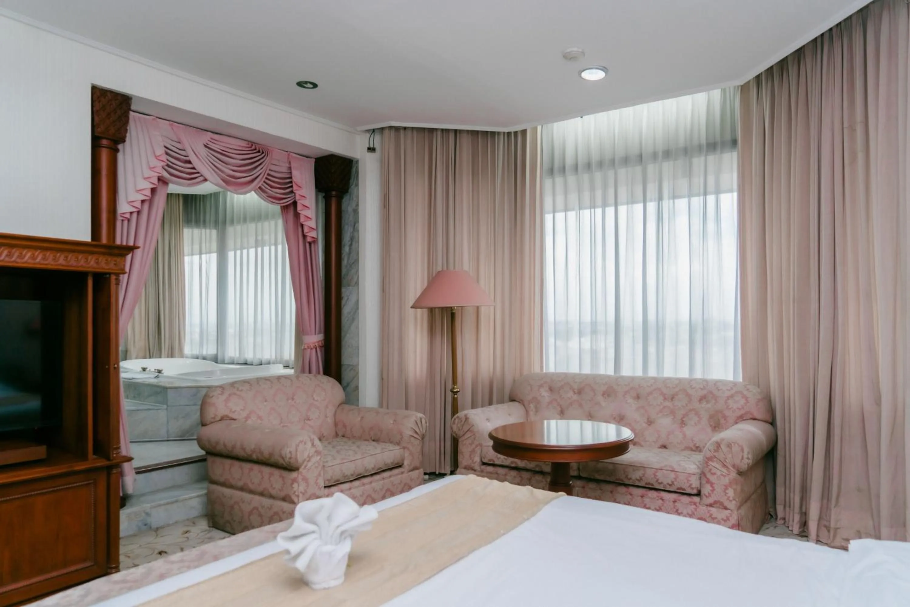 Bedroom, Bed in Horison Ultima Bandung