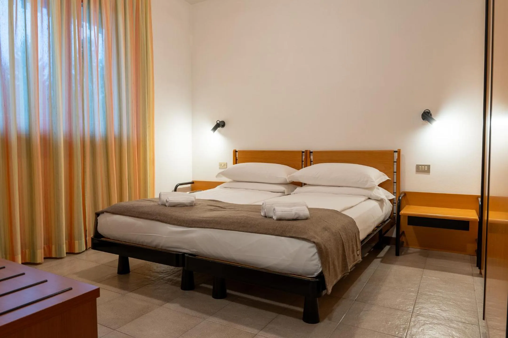 Bedroom, Bed in Hotel Costaverde "ai Roni"