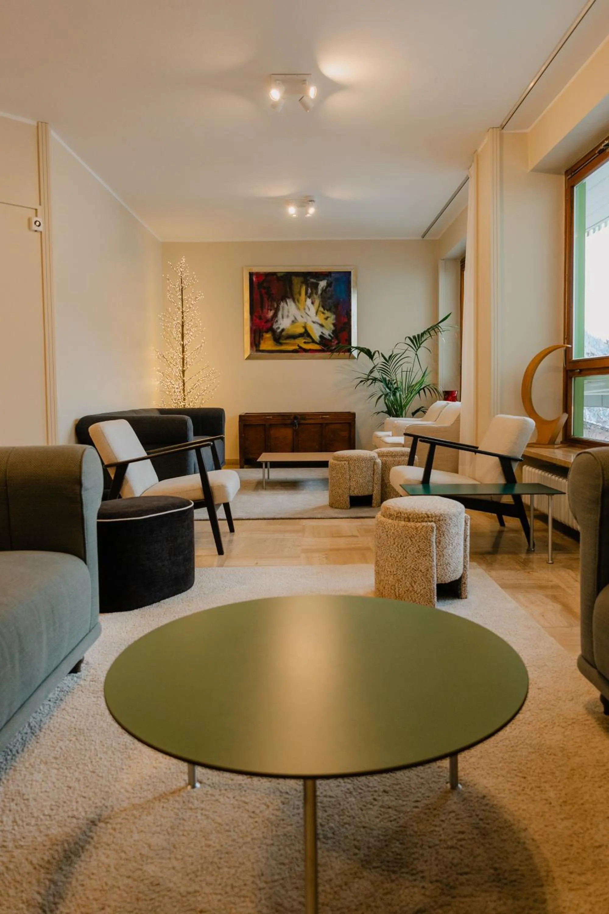 Communal lounge/ TV room in Hotel Costaverde "ai Roni"