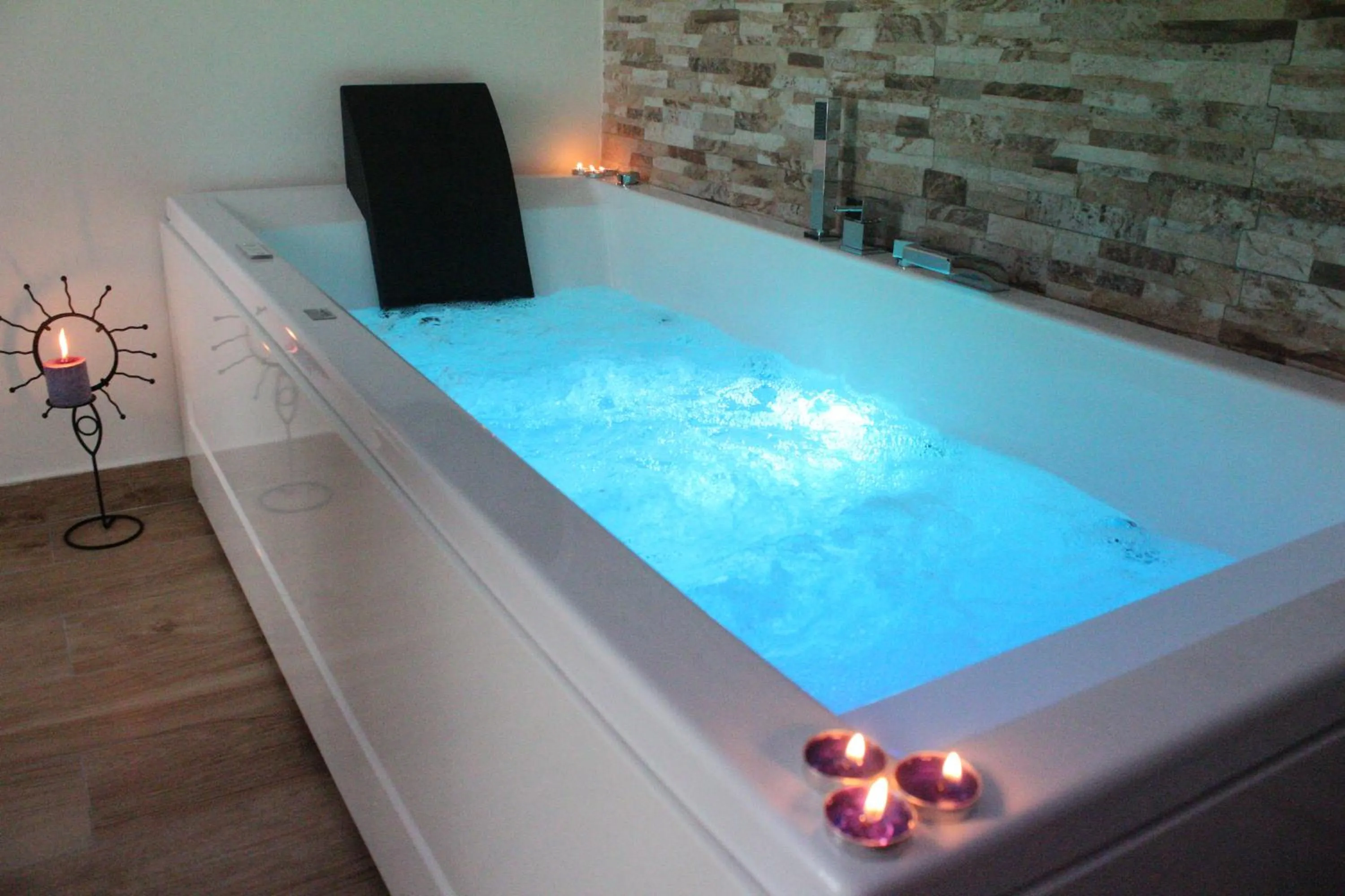 Hot Tub in B&B Verzavò