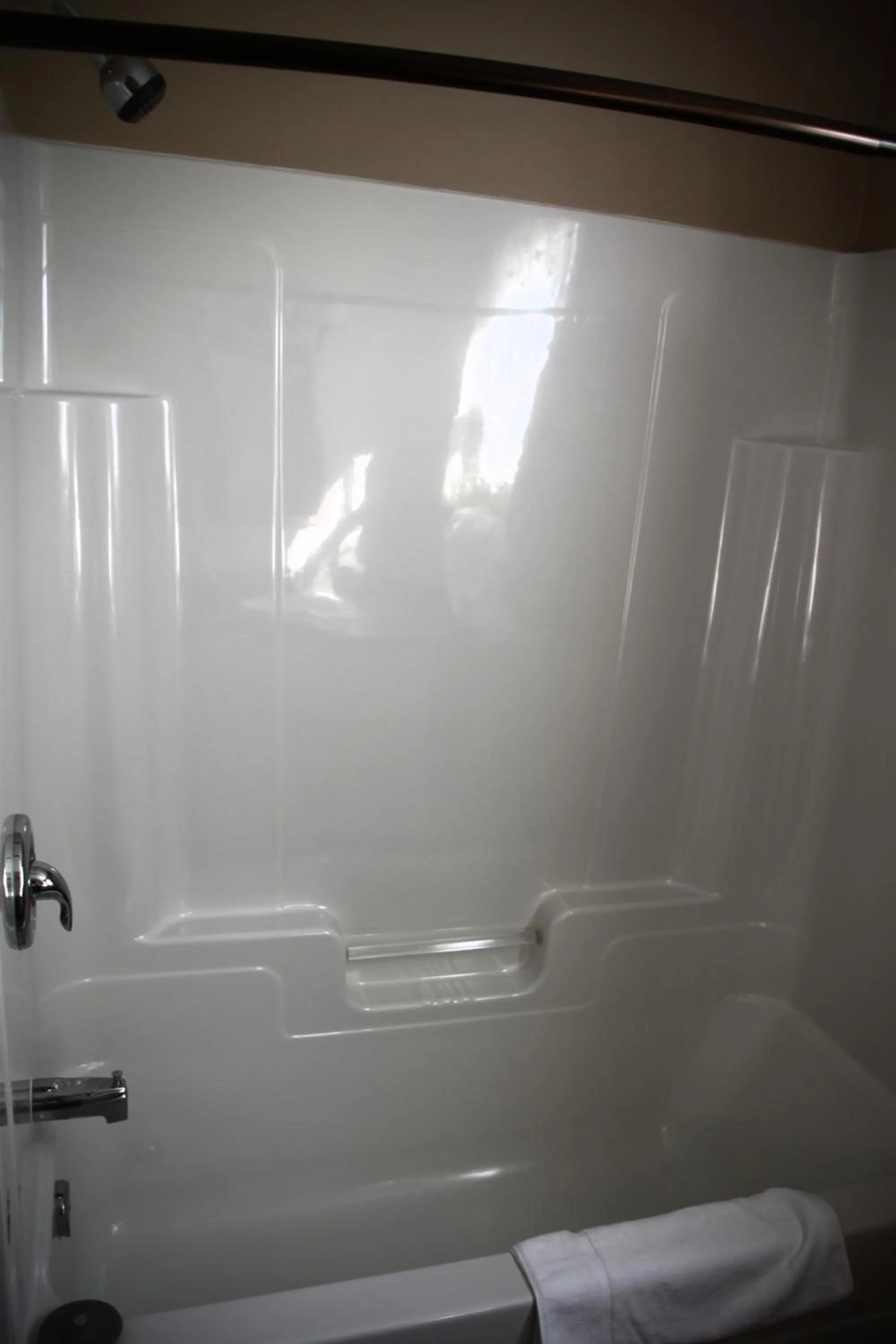 Shower in Rustico Acres Cottages