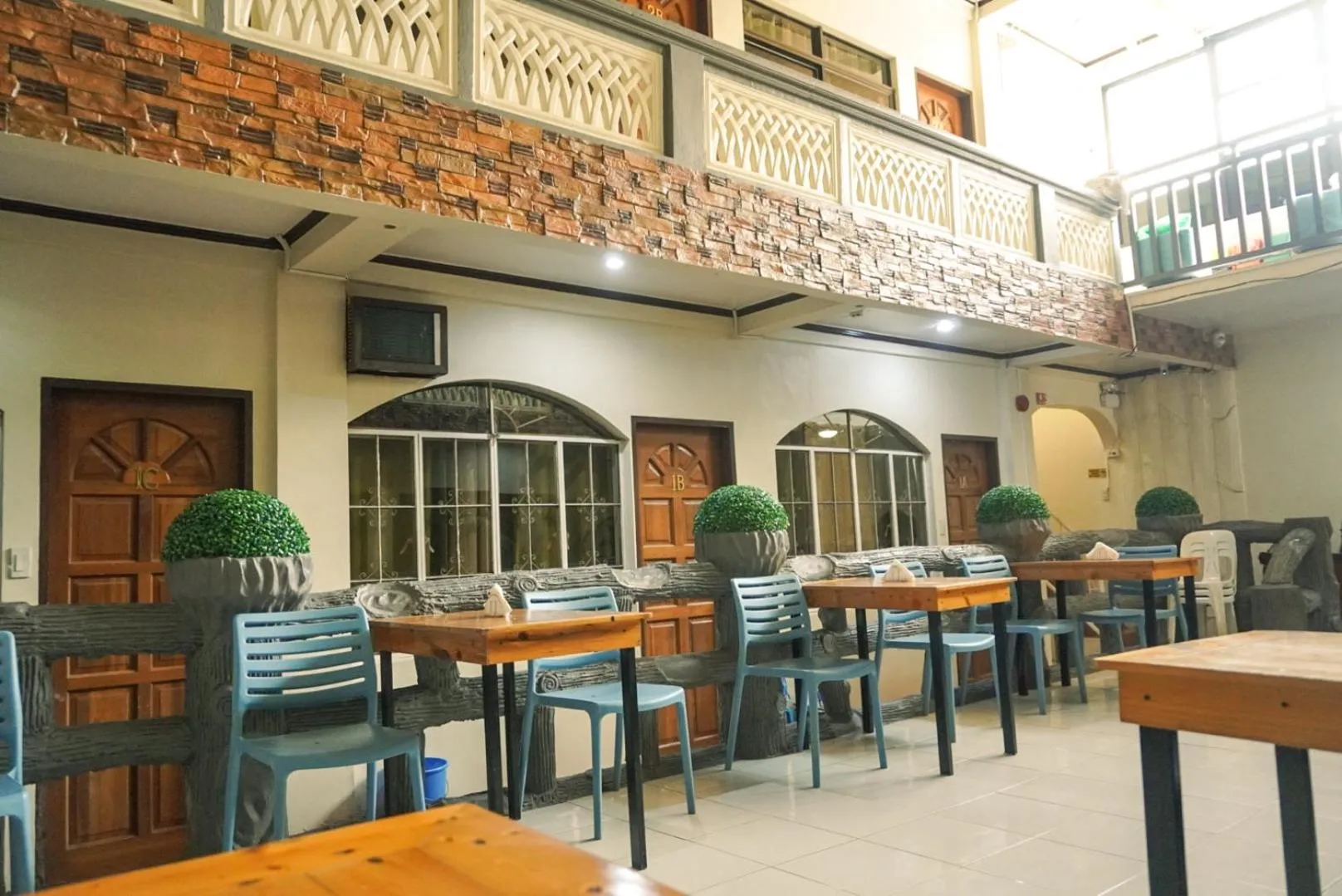 Seating area in Macky's Hidden Inn