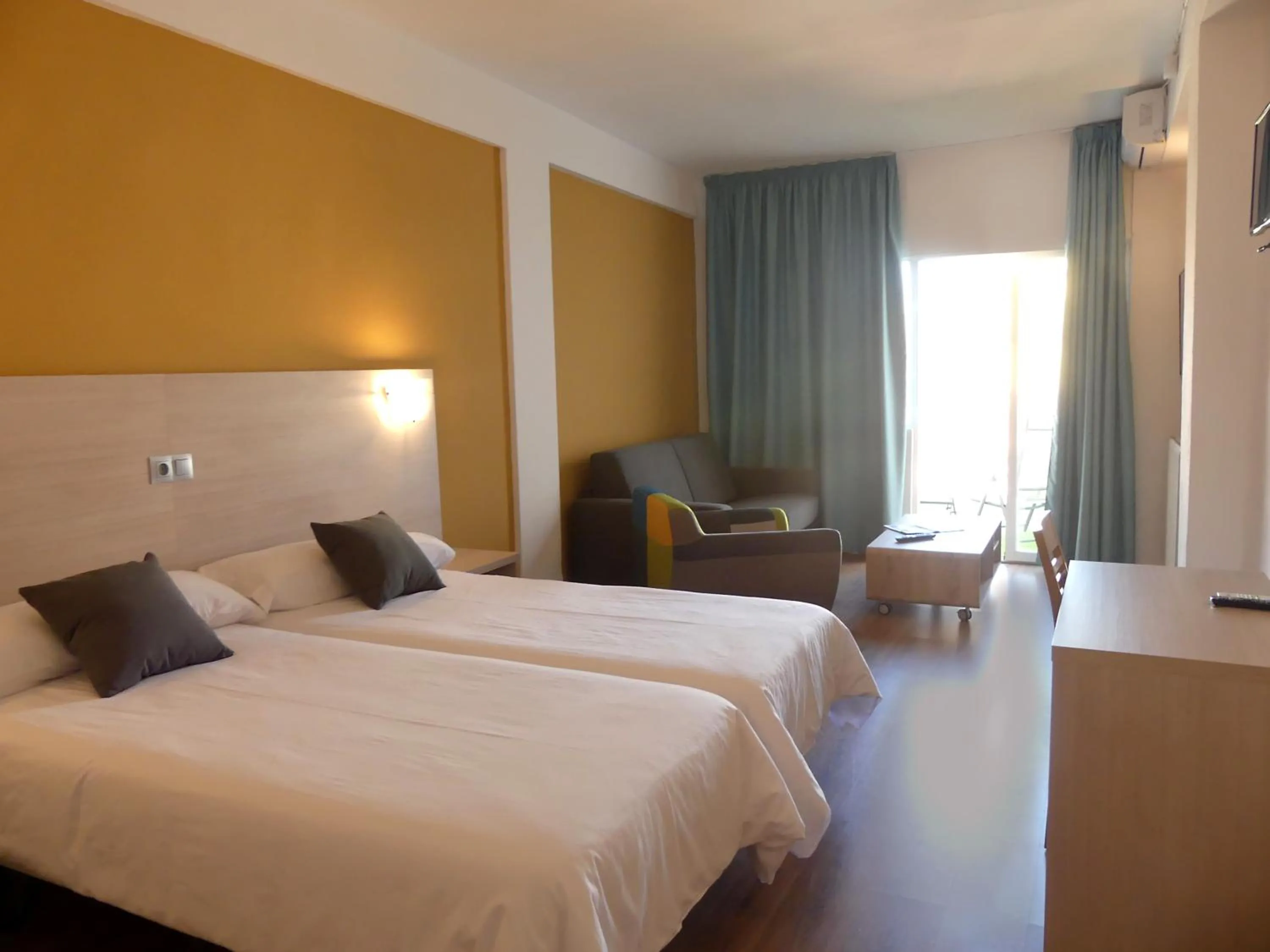 Bed in Hotel Benidorm City Olympia