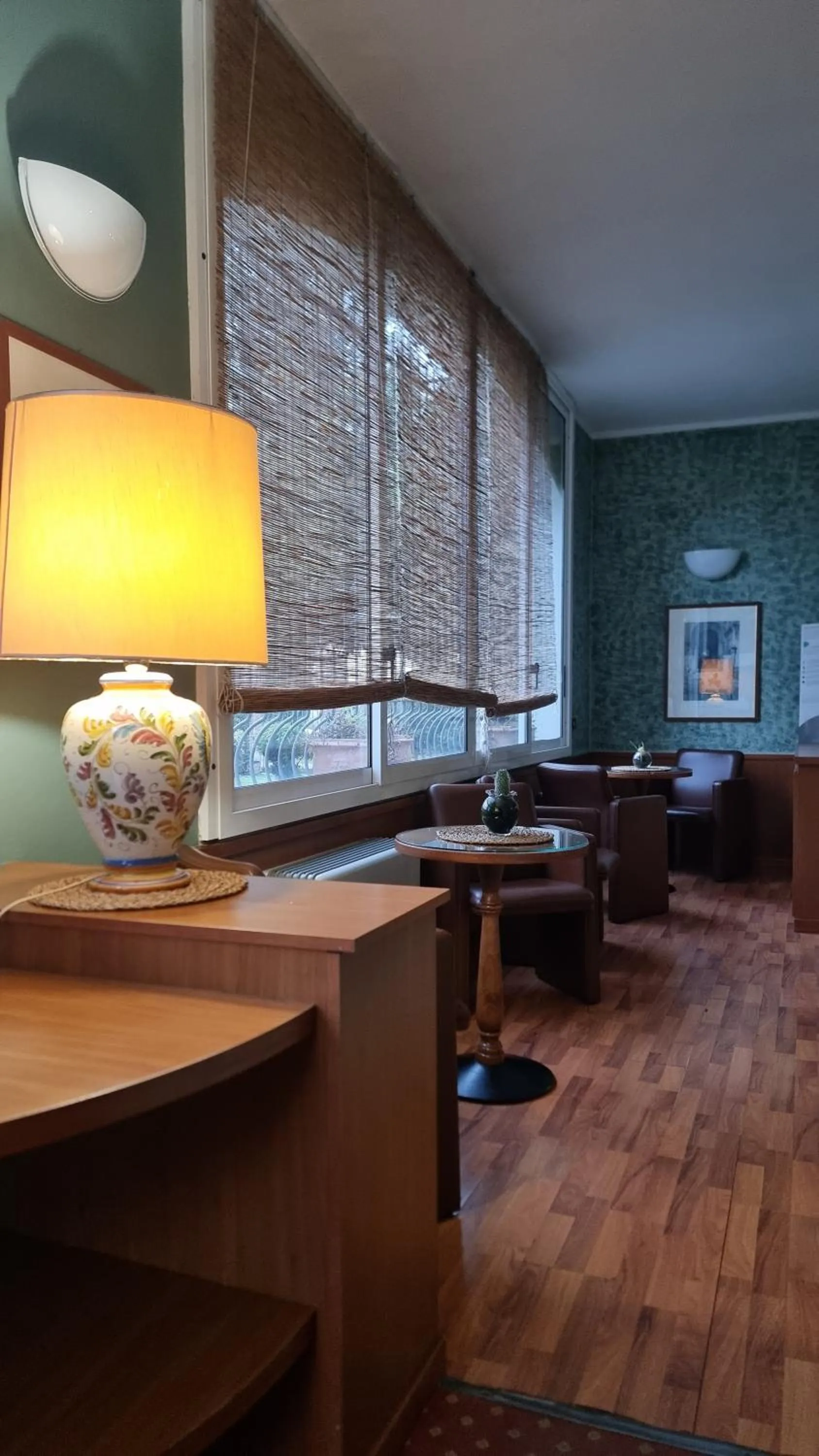 Lounge or bar in Hotel De La Ville