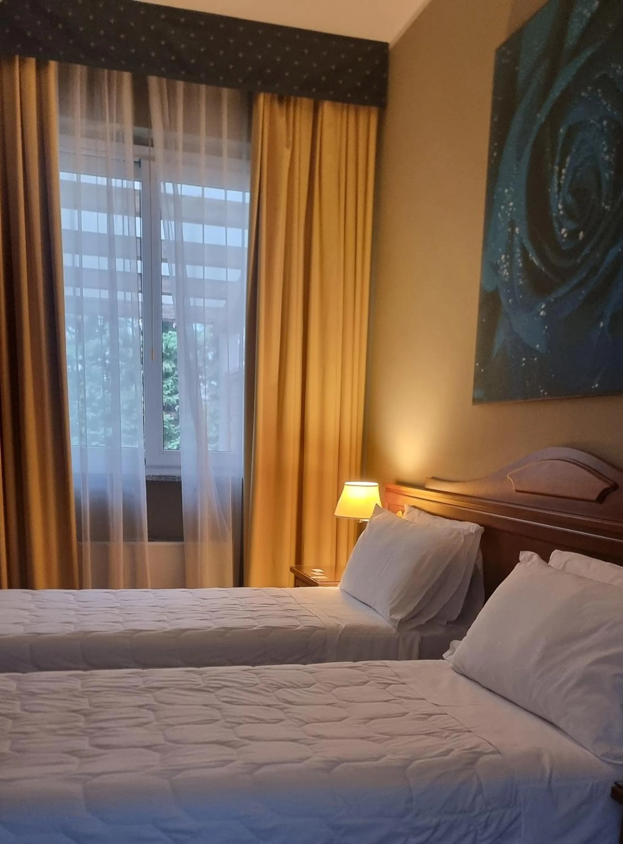 Bed in Hotel De La Ville